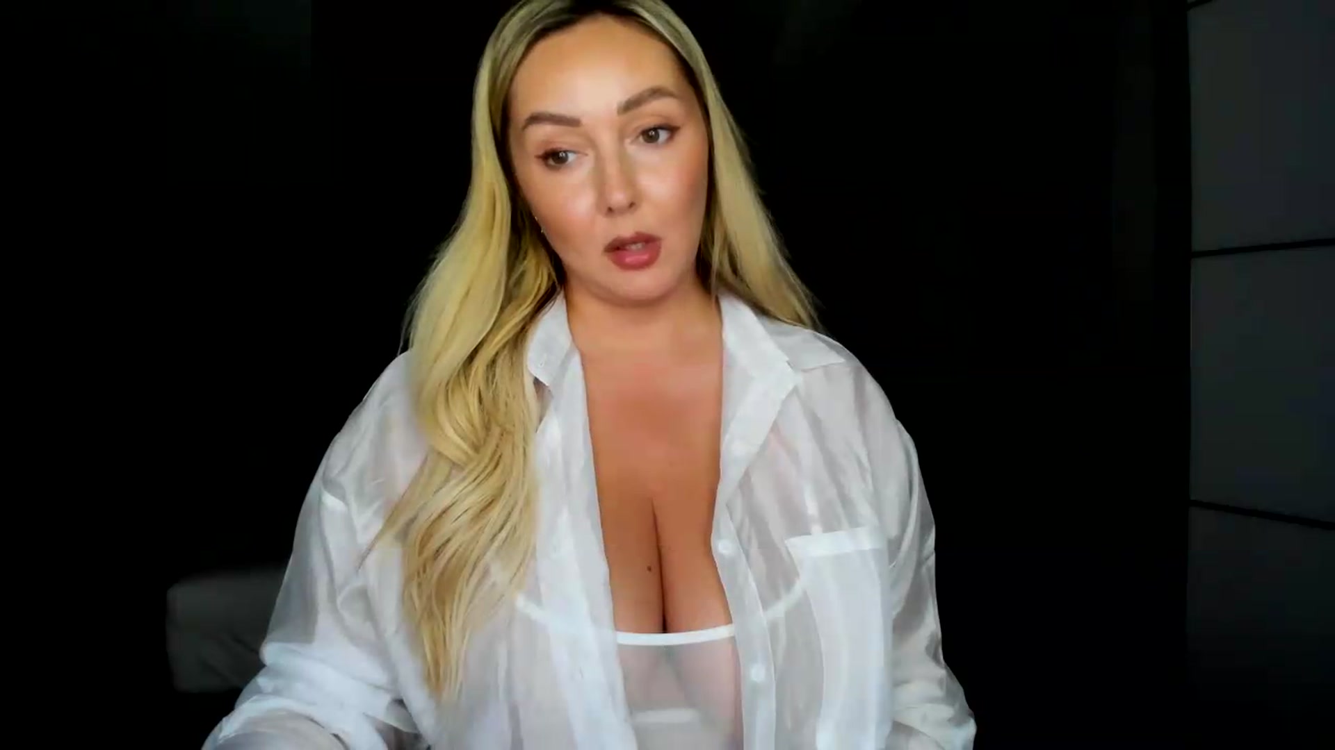 Gallery image thumbnail from Mi_Ha's myfreecams stream on, 07/20/2026, 20:42 image 3 of 20
