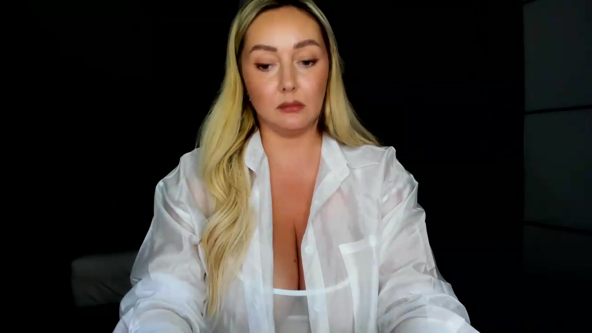 Gallery image thumbnail from Mi_Ha's myfreecams stream on, 07/20/2026, 20:42 image 6 of 20