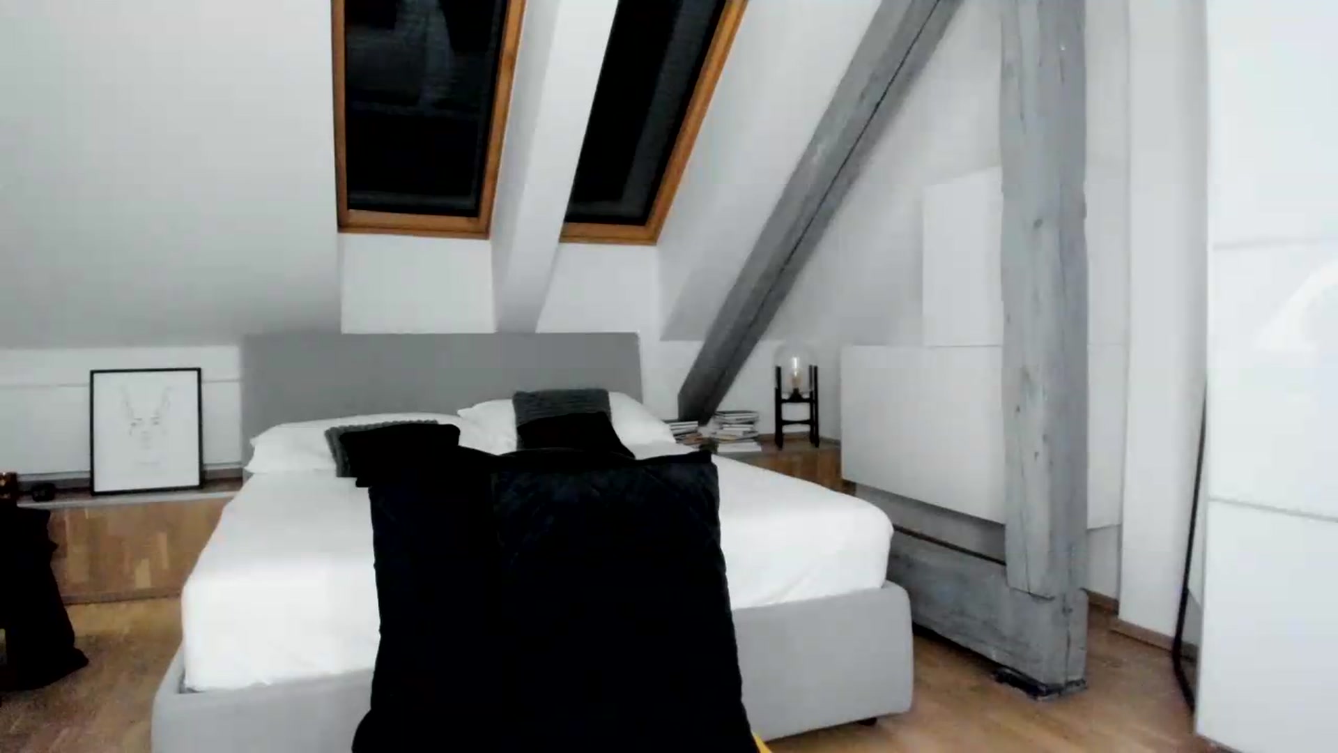 Gallery image thumbnail from Mi_Ha's myfreecams stream on, 07/21/2026, 14:49 image 12 of 20
