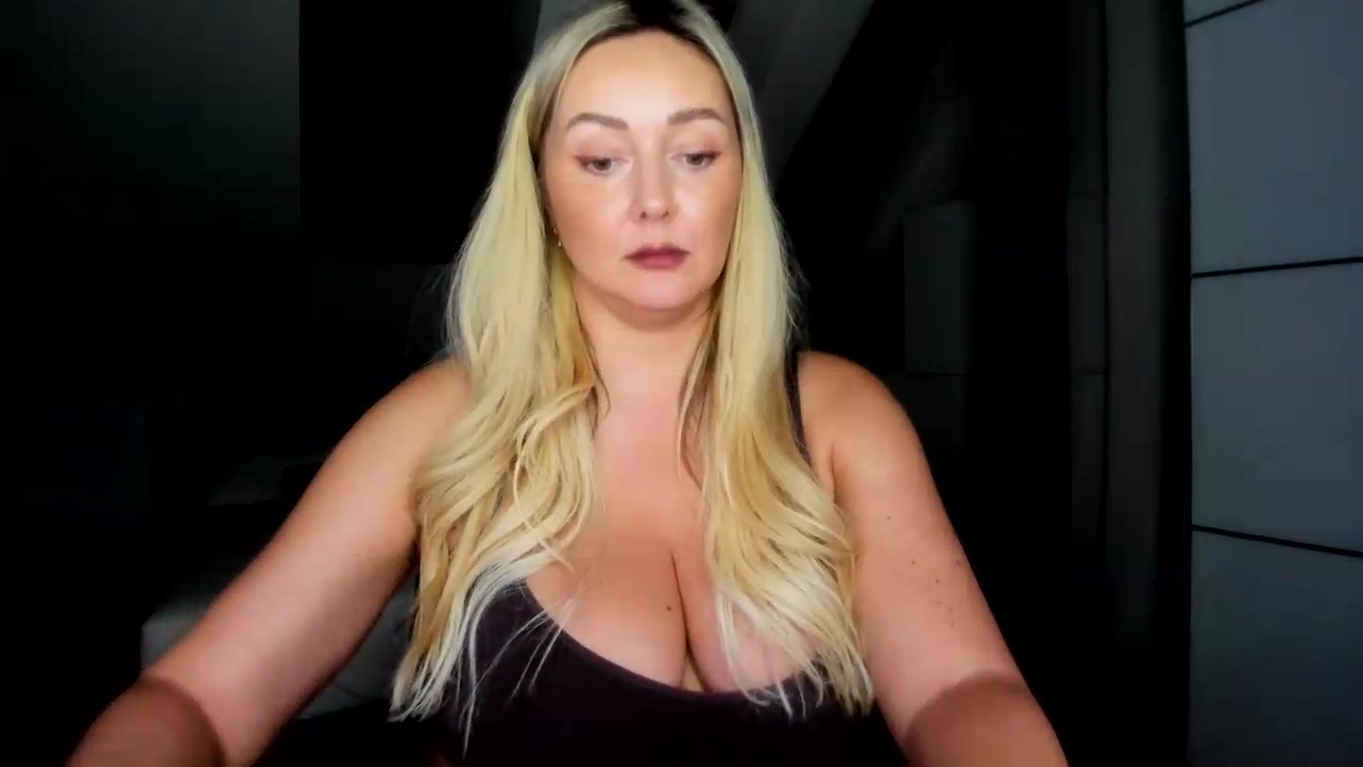 Gallery image thumbnail from Mi_Ha's myfreecams stream on, 07/21/2026, 20:34 image 8 of 20
