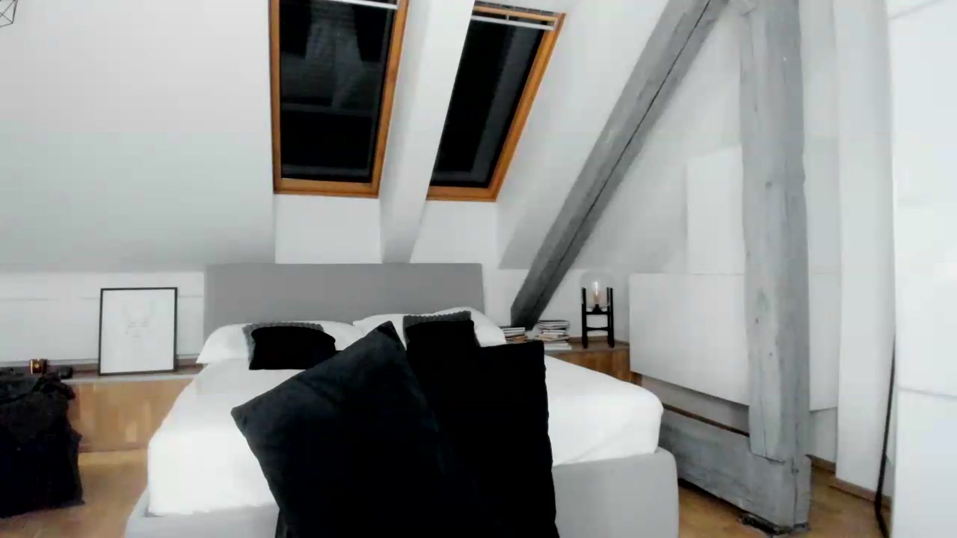 Gallery image thumbnail from Mi_Ha's myfreecams stream on, 07/27/2026, 13:35 image 12 of 20