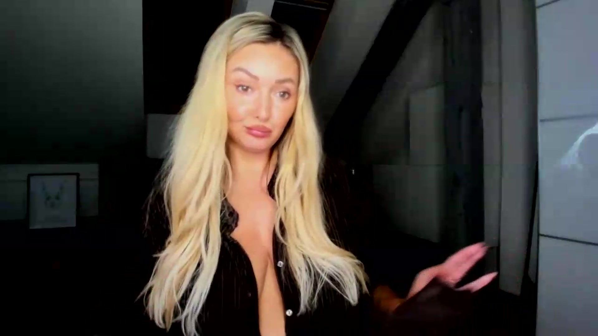 Gallery image thumbnail from Mi_Ha's myfreecams stream on, 07/30/2026, 15:45 image 5 of 20