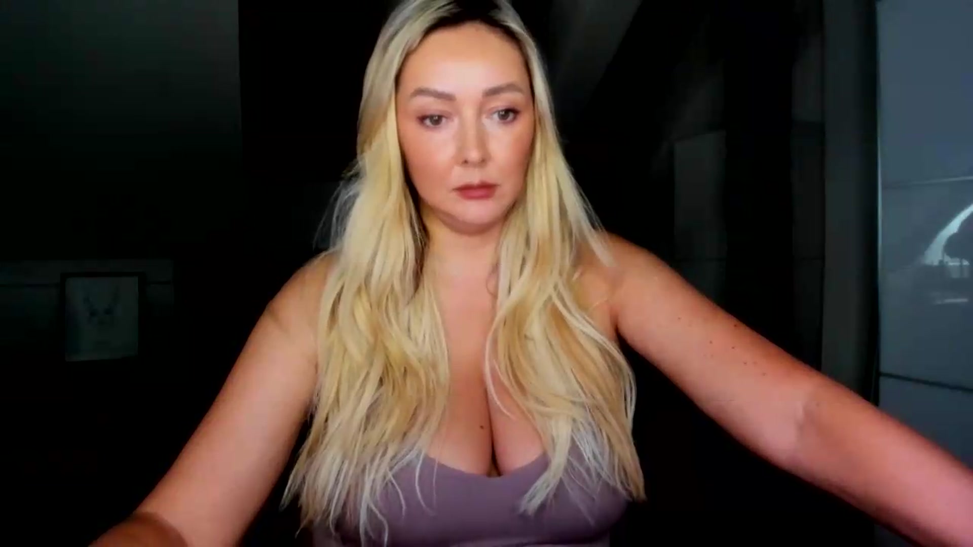 Gallery image thumbnail from Mi_Ha's myfreecams stream on, 07/31/2026, 13:46 image 9 of 20