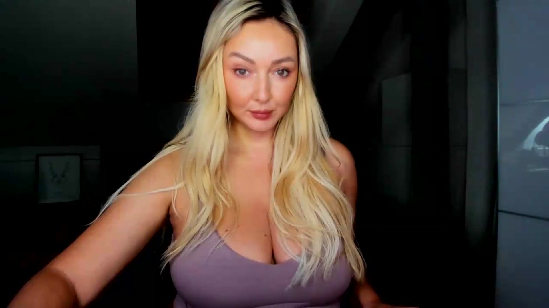 Gallery image thumbnail from Mi_Ha's myfreecams stream on, 07/31/2026, 13:46 image 13 of 20