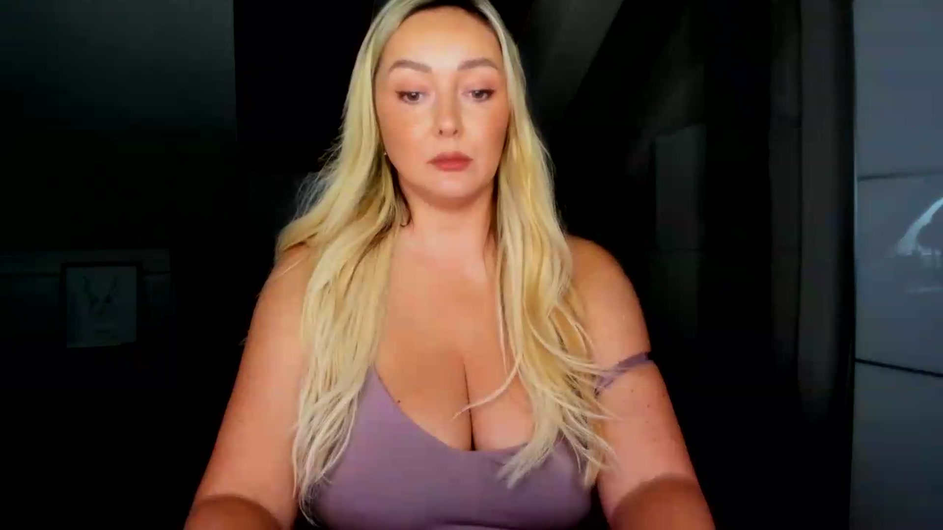 Gallery image thumbnail from Mi_Ha's myfreecams stream on, 07/31/2026, 14:44 image 2 of 20