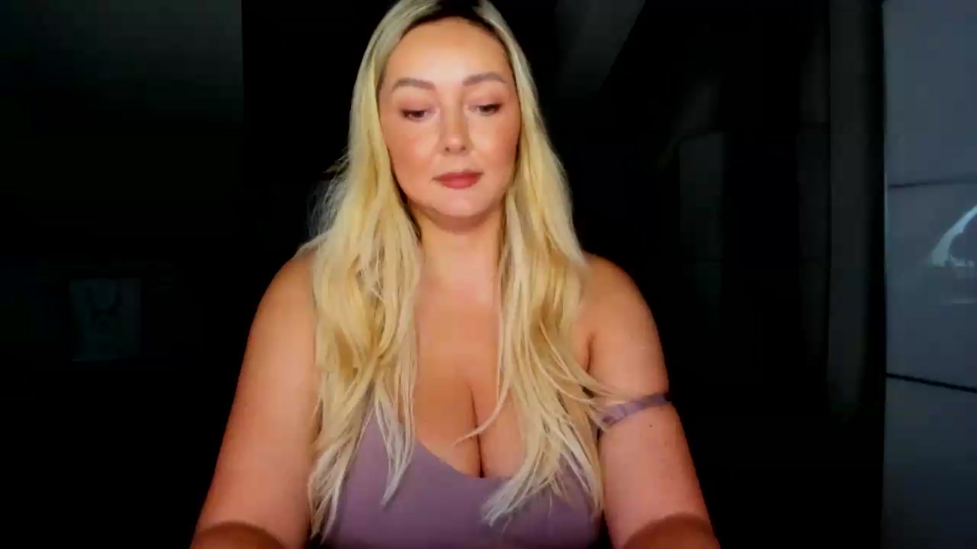 Gallery image thumbnail from Mi_Ha's myfreecams stream on, 07/31/2026, 14:44 image 3 of 20