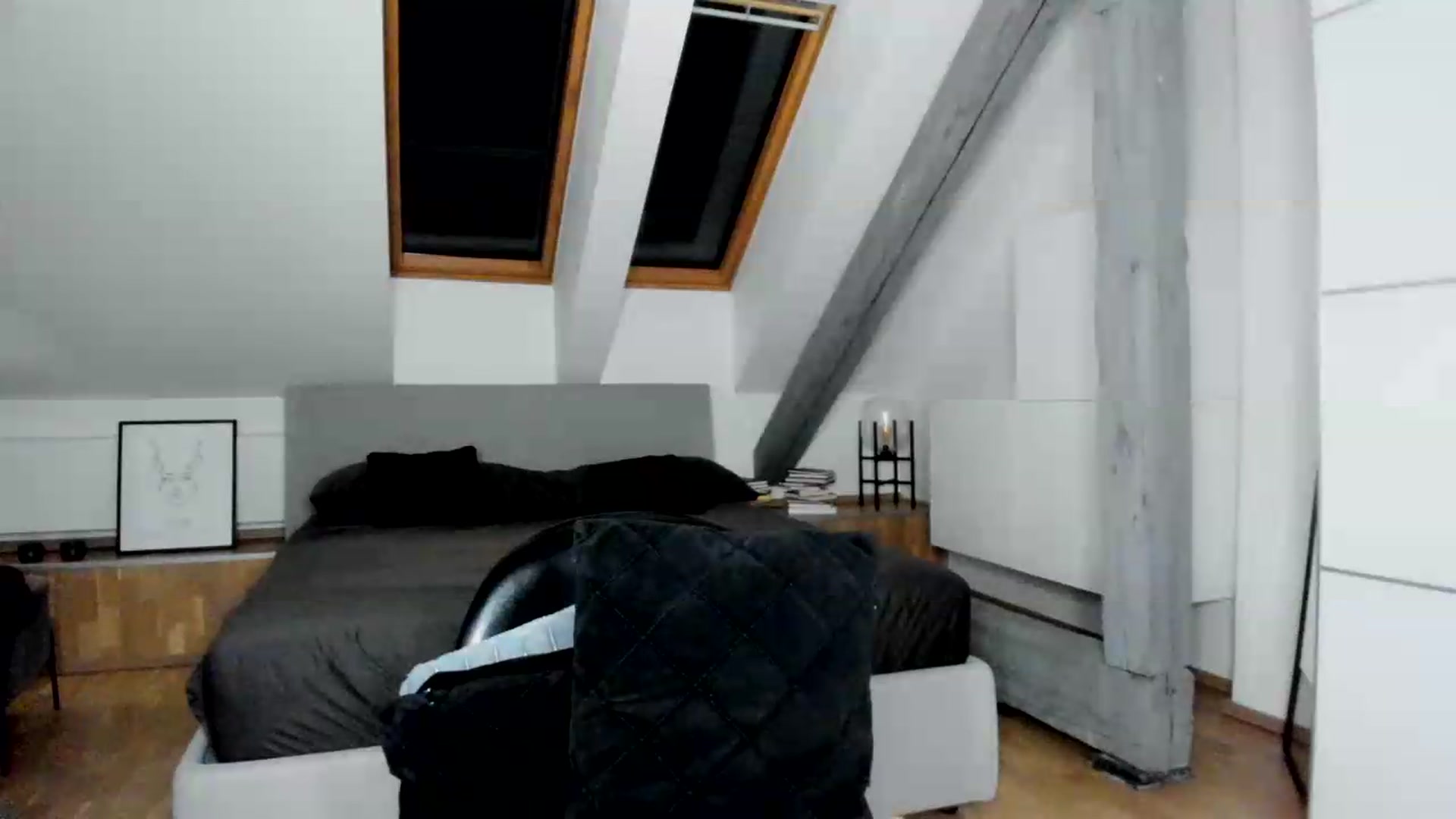 Gallery image thumbnail from Mi_Ha's myfreecams stream on, 08/04/2026, 16:25 image 11 of 20