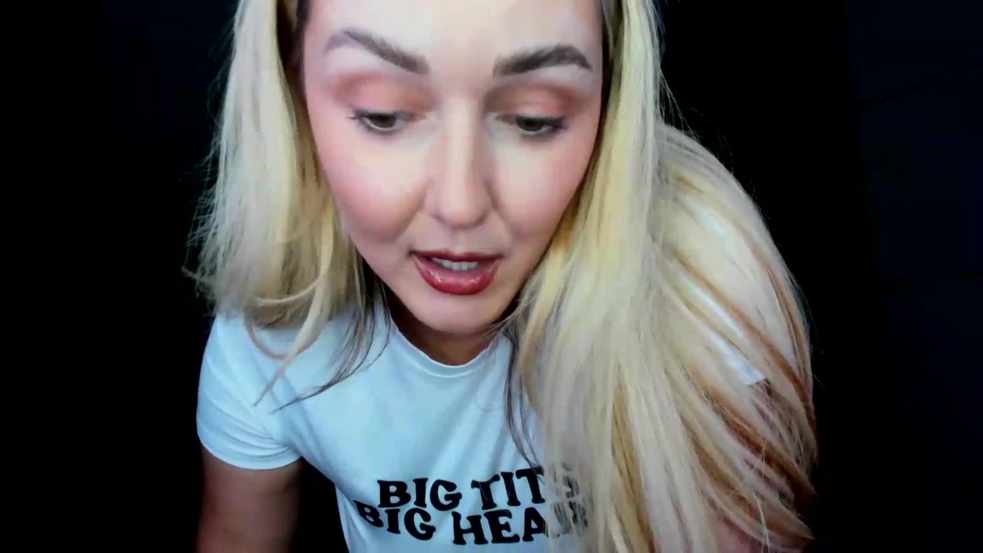 Gallery image thumbnail from Mi_Ha's myfreecams stream on, 08/13/2026, 13:40 image 9 of 20