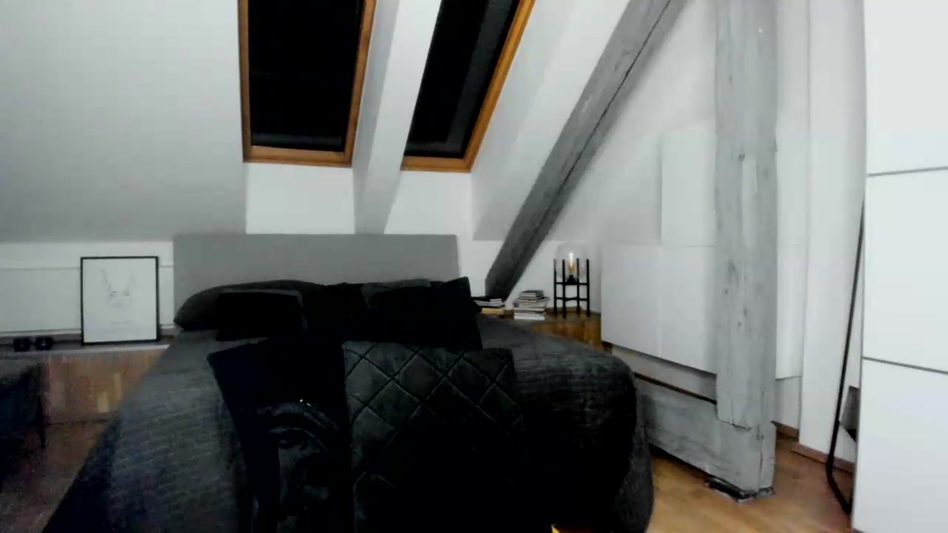 Gallery image thumbnail from Mi_Ha's myfreecams stream on, 08/14/2026, 15:34 image 9 of 20