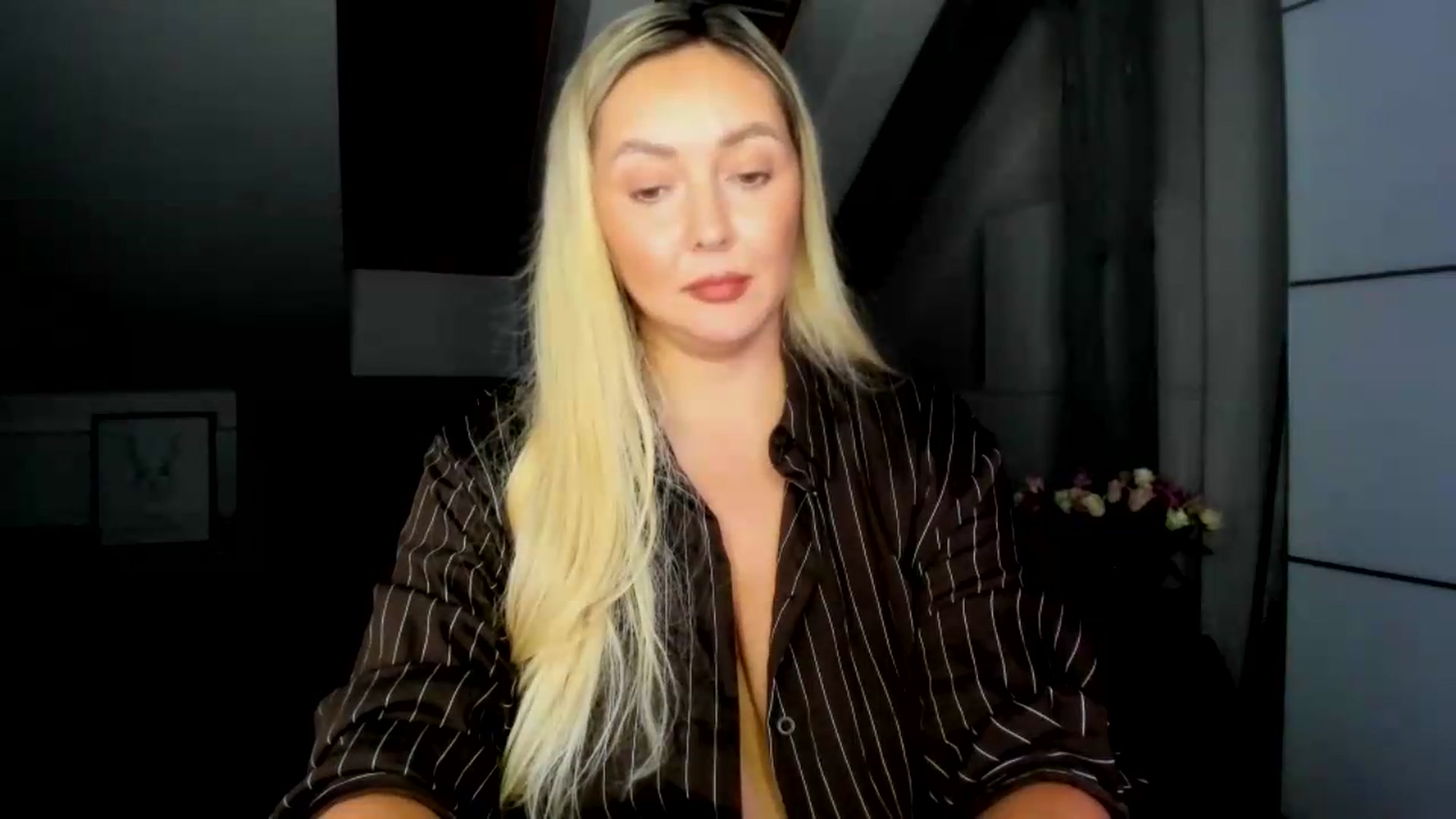 Gallery image thumbnail from Mi_Ha's myfreecams stream on, 08/17/2026, 20:20 image 8 of 20