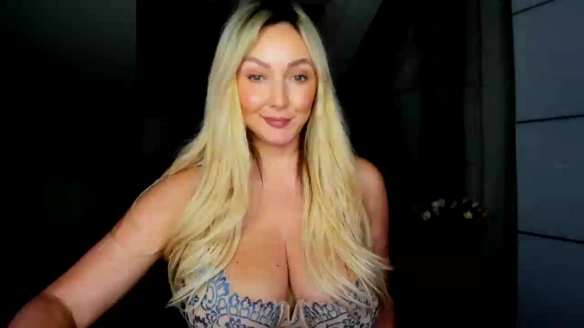 Gallery image thumbnail from Mi_Ha's myfreecams stream on, 08/18/2026, 16:03 image 1 of 20