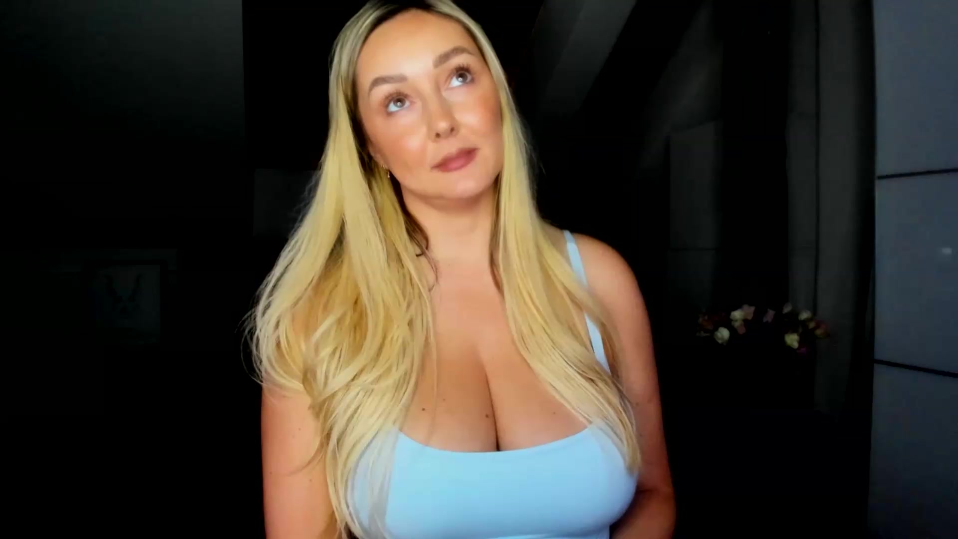 Gallery image thumbnail from Mi_Ha's myfreecams stream on, 08/19/2026, 15:55 image 20 of 20