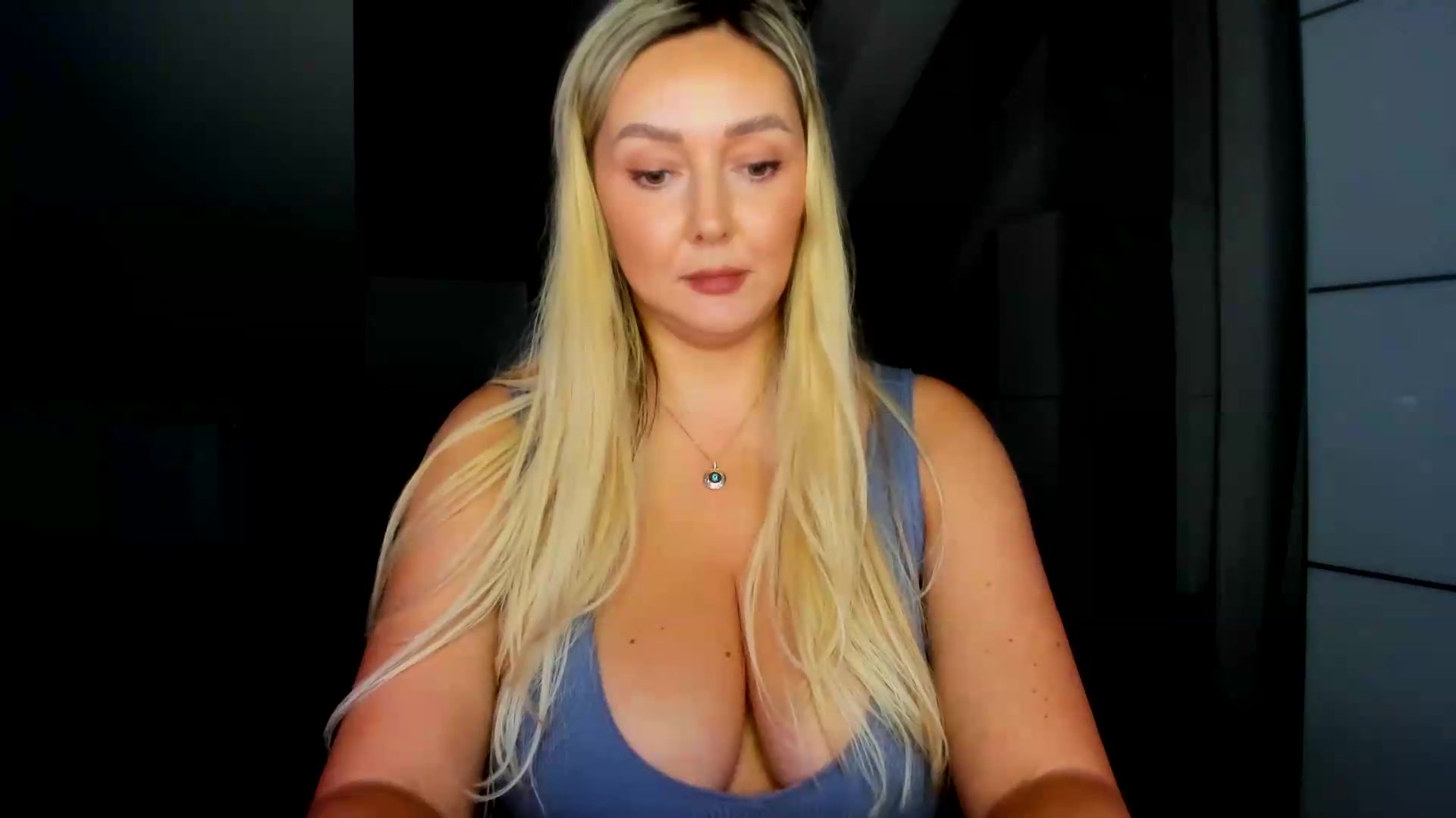 Gallery image thumbnail from Mi_Ha's myfreecams stream on, 08/21/2026, 14:54 image 7 of 20