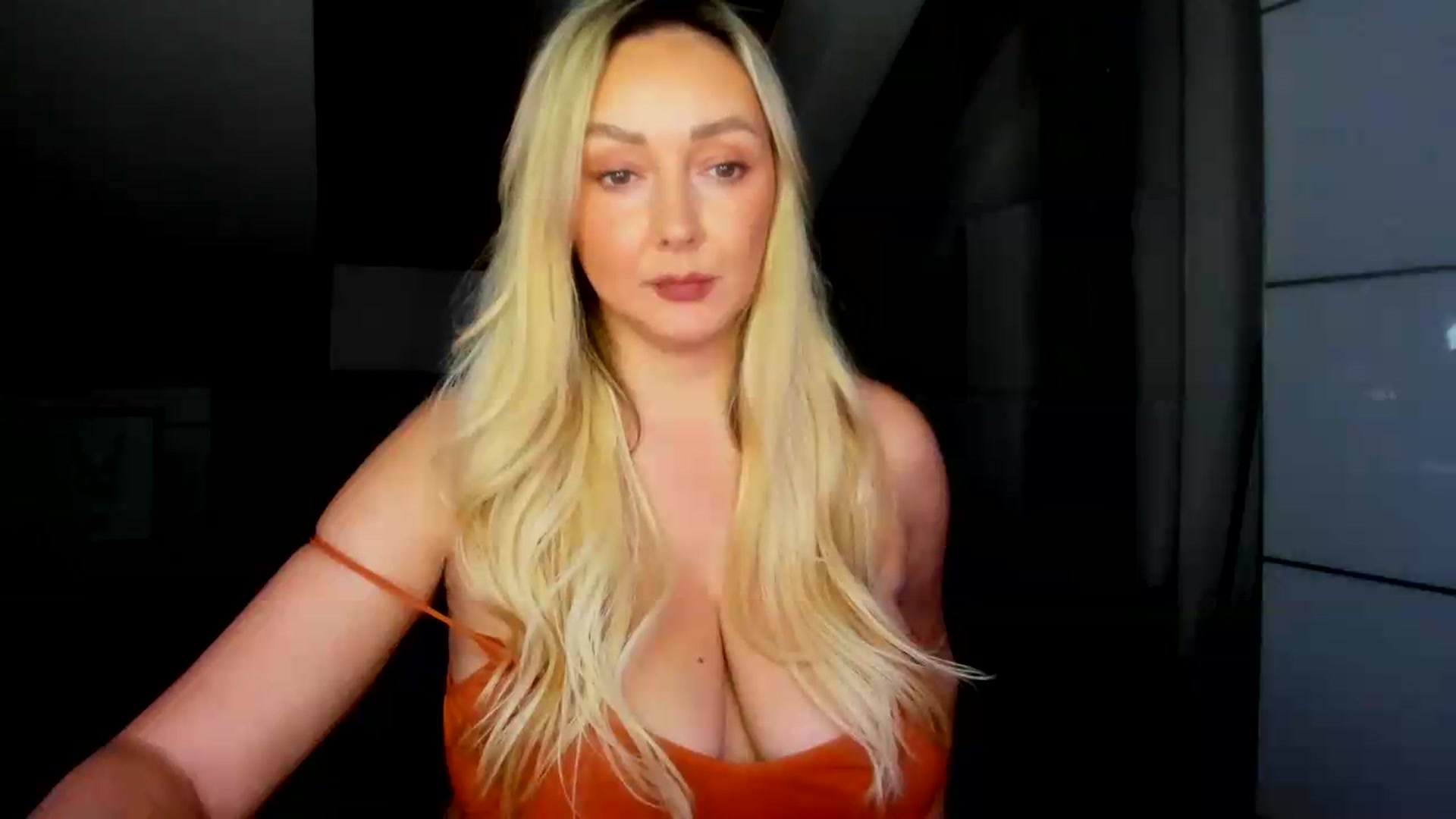 Gallery image thumbnail from Mi_Ha's myfreecams stream on, 09/01/2026, 15:31 image 5 of 20