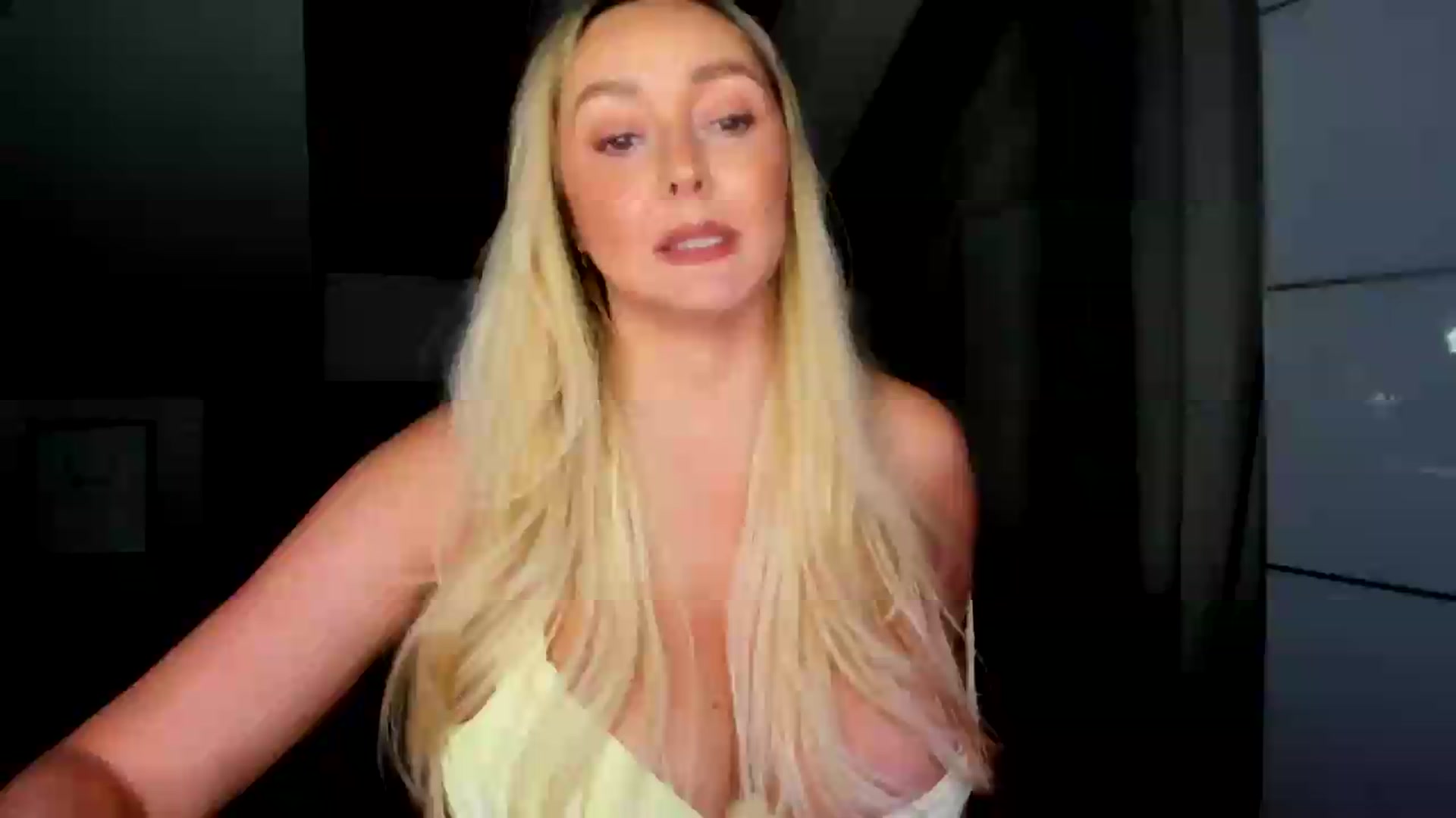 Gallery image thumbnail from Mi_Ha's myfreecams stream on, 09/03/2026, 14:20 image 12 of 20