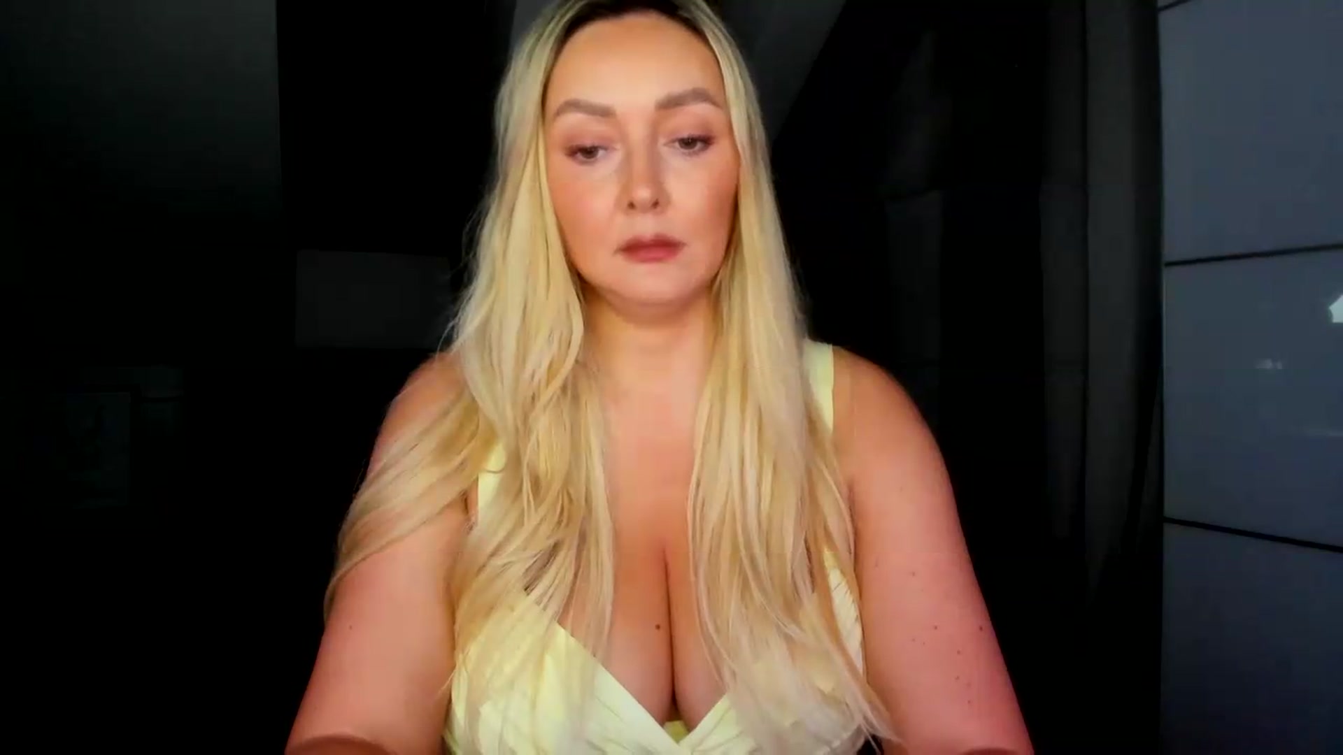 Gallery image thumbnail from Mi_Ha's myfreecams stream on, 09/03/2026, 14:20 image 3 of 20