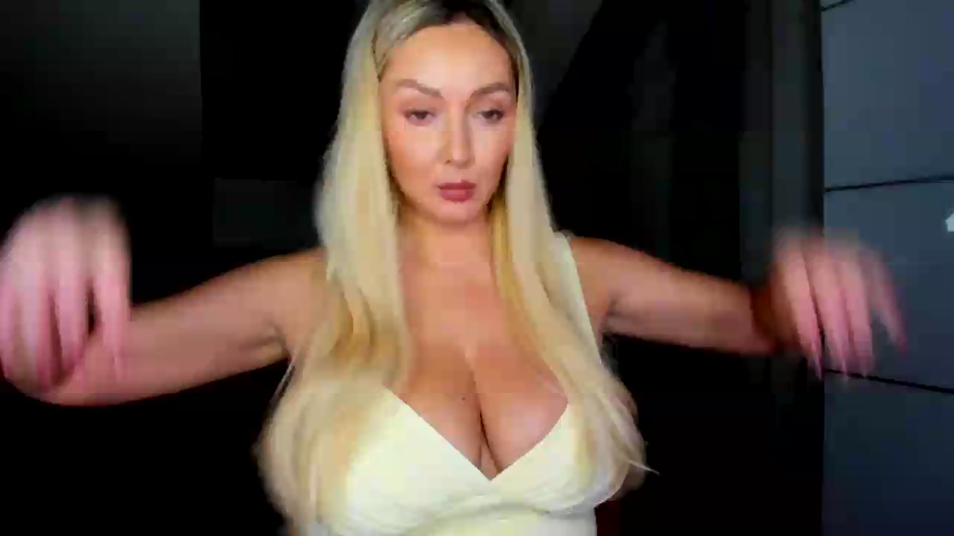 Gallery image thumbnail from Mi_Ha's myfreecams stream on, 09/03/2026, 15:37 image 5 of 20