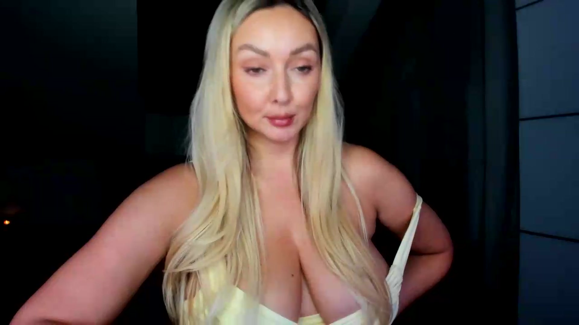 Gallery image thumbnail from Mi_Ha's myfreecams stream on, 09/03/2026, 20:43 image 18 of 20