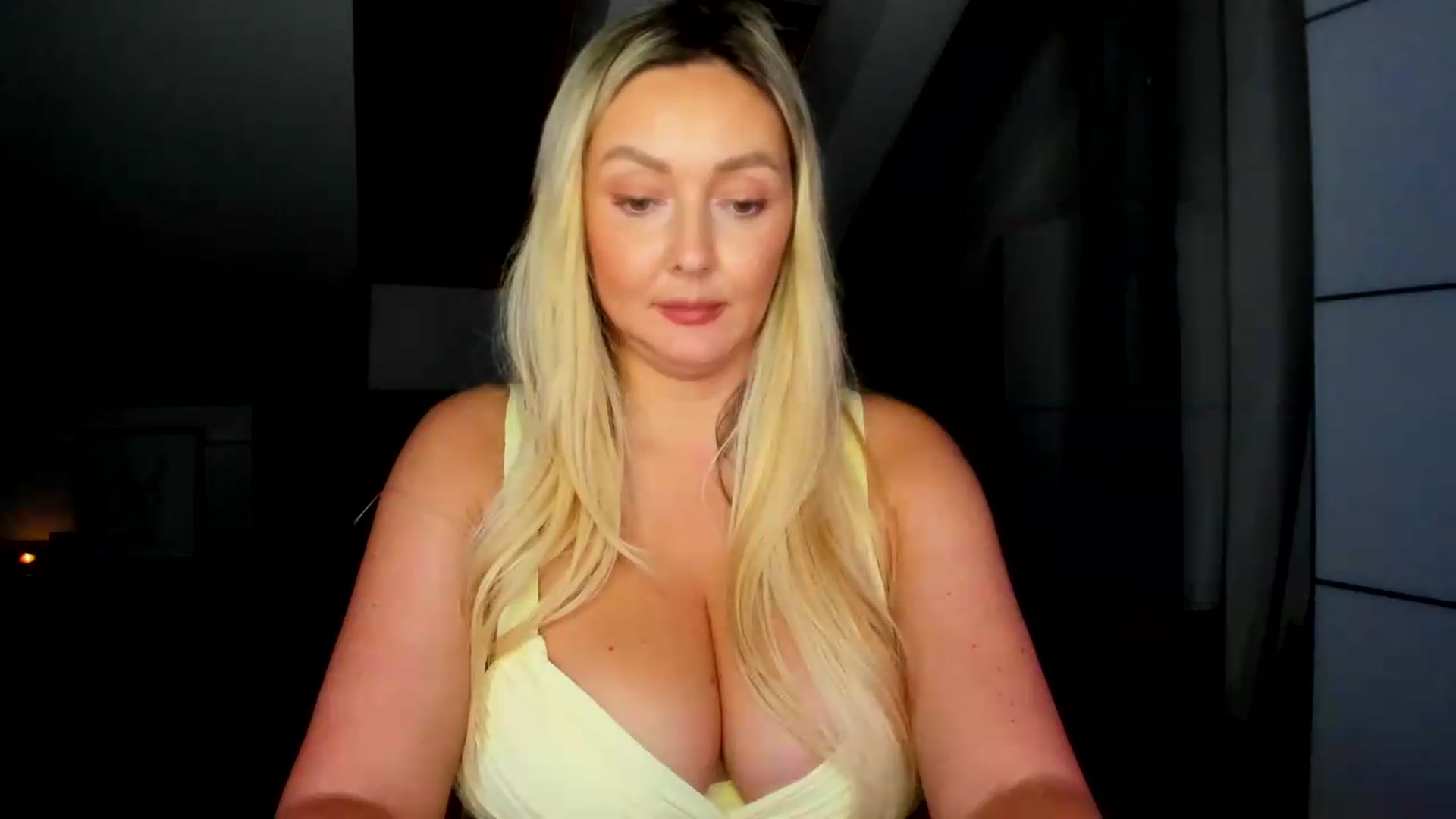Gallery image thumbnail from Mi_Ha's myfreecams stream on, 09/03/2026, 21:18 image 19 of 20