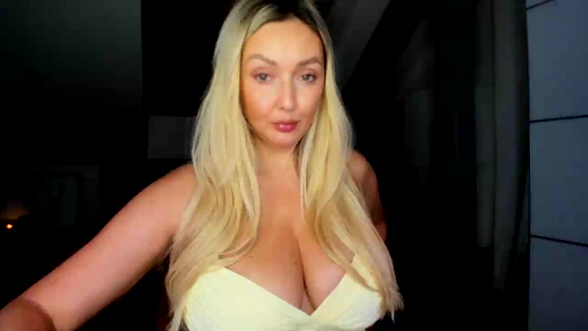 Gallery image thumbnail from Mi_Ha's myfreecams stream on, 09/03/2026, 21:18 image 7 of 20