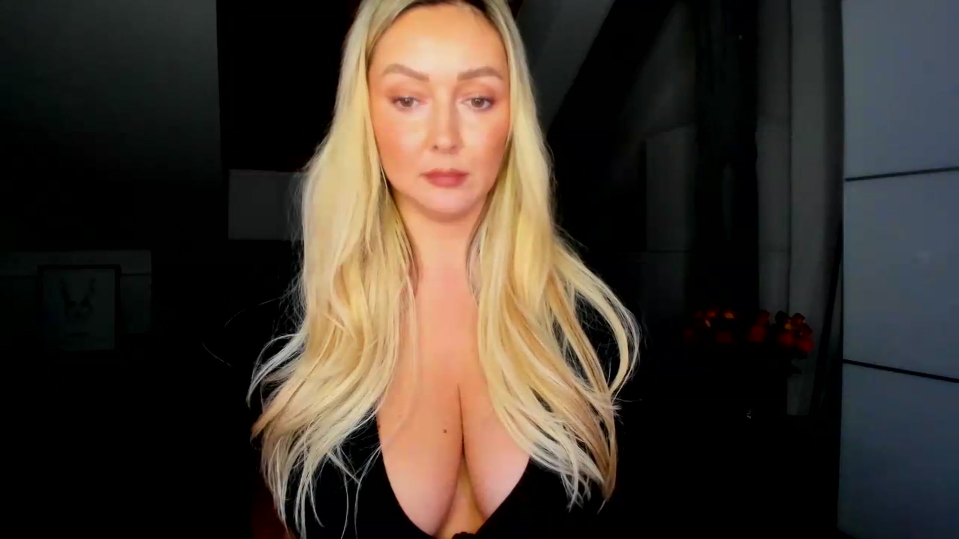 Gallery image thumbnail from Mi_Ha's myfreecams stream on, 09/05/2026, 15:42 image 17 of 20