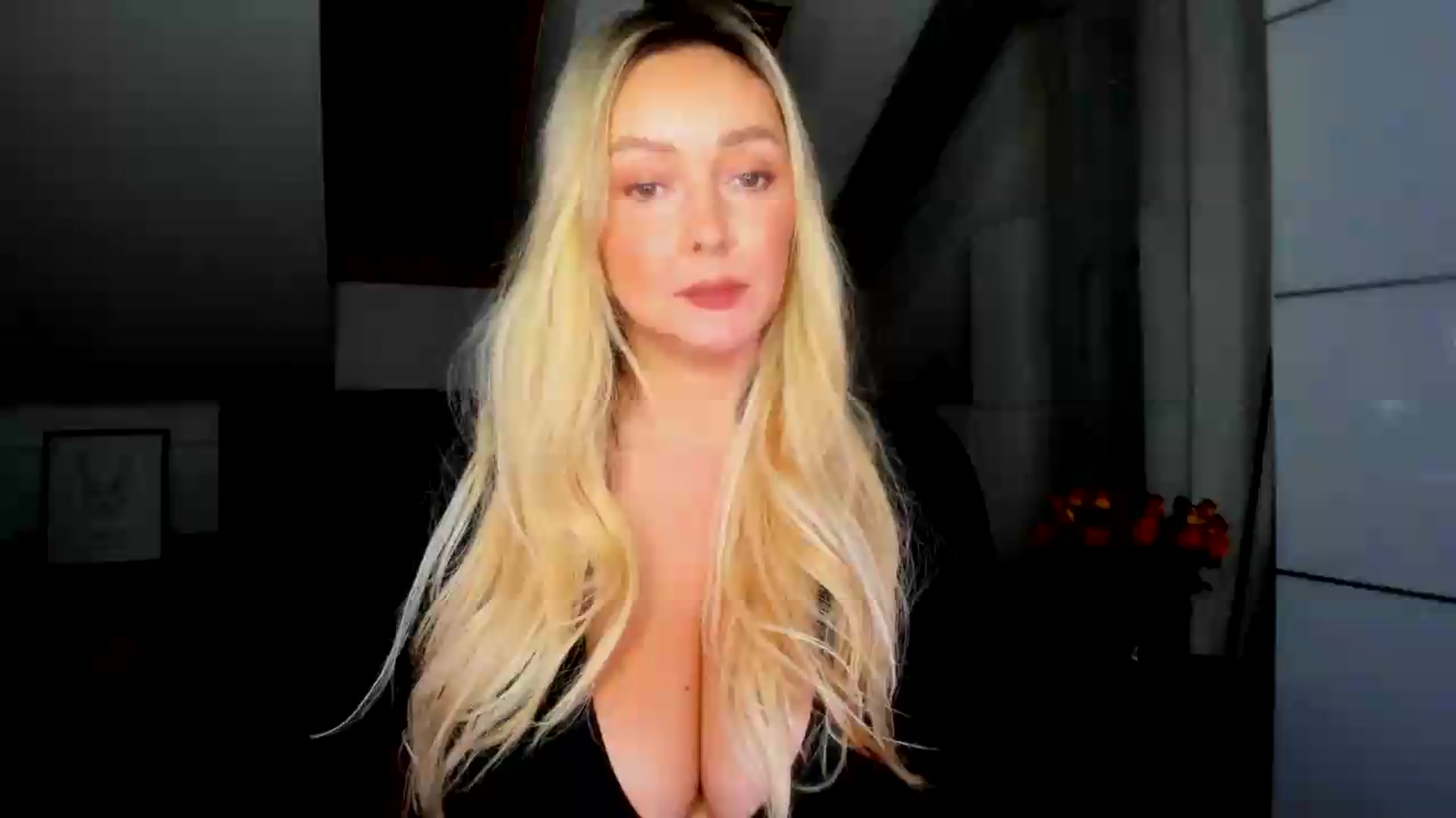 Gallery image thumbnail from Mi_Ha's myfreecams stream on, 09/05/2026, 15:42 image 9 of 20