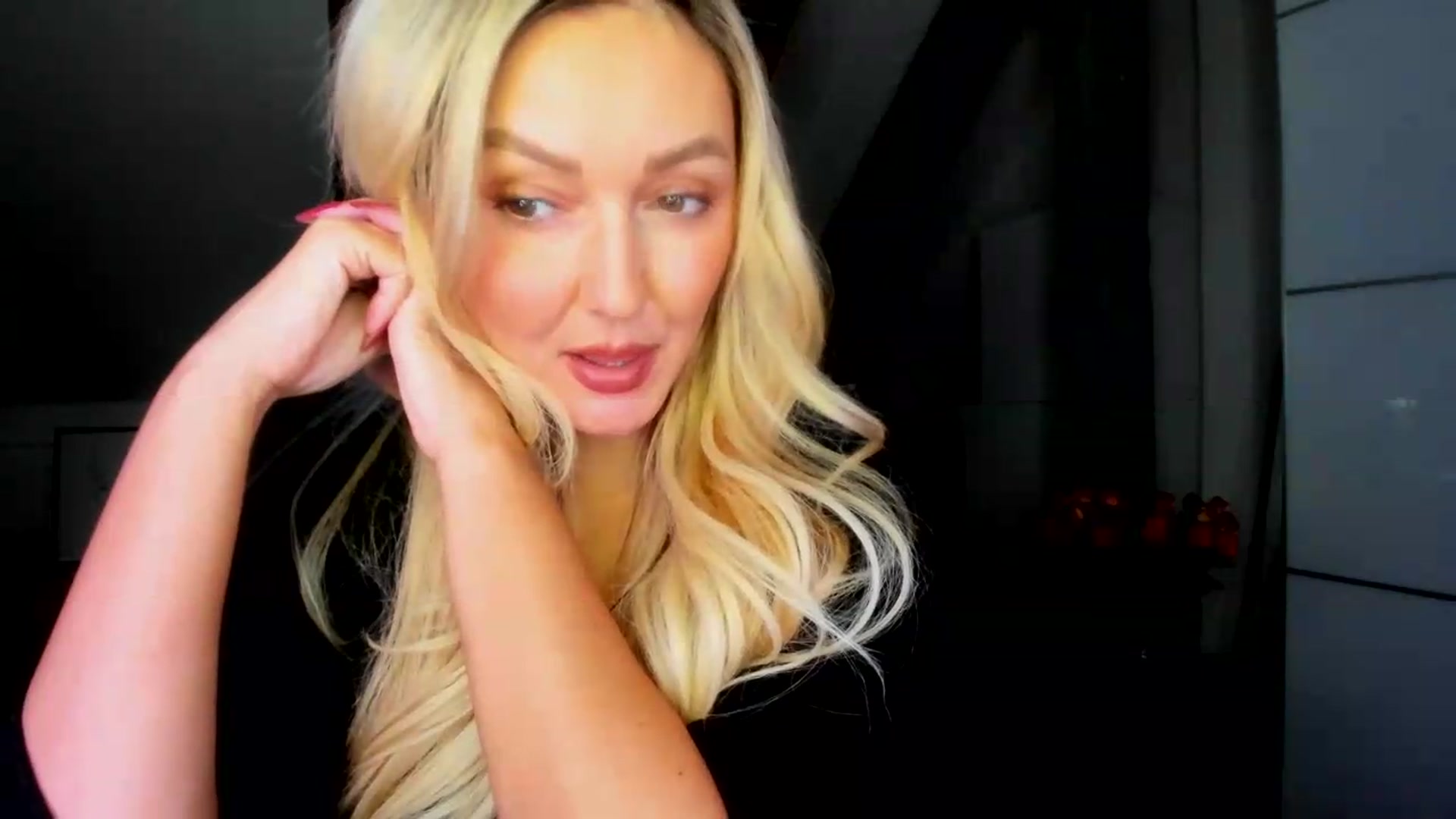 Gallery image thumbnail from Mi_Ha's myfreecams stream on, 09/05/2026, 15:42 image 6 of 20