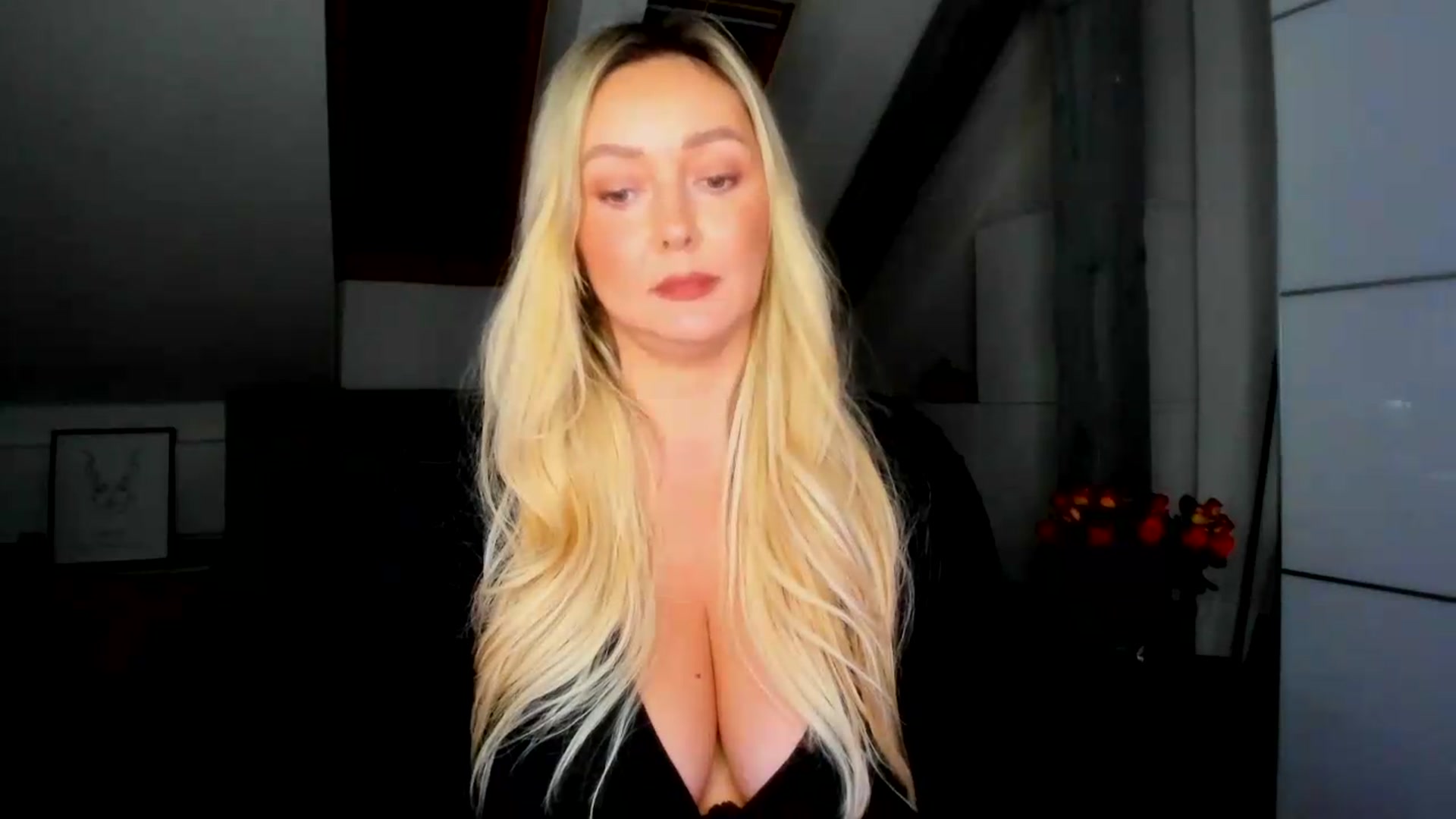 Gallery image thumbnail from Mi_Ha's myfreecams stream on, 09/05/2026, 15:42 image 2 of 20