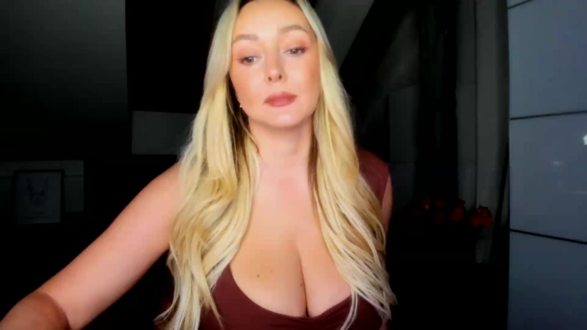 Gallery image thumbnail from Mi_Ha's myfreecams stream on, 09/07/2026, 13:37 image 16 of 20