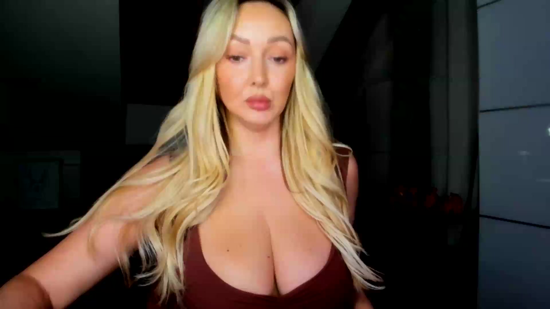 Gallery image thumbnail from Mi_Ha's myfreecams stream on, 09/07/2026, 13:37 image 6 of 20