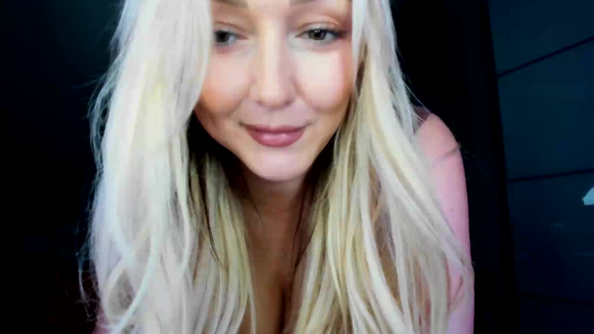 Gallery image thumbnail from Mi_Ha's myfreecams stream on, 09/07/2026, 13:51 image 14 of 20