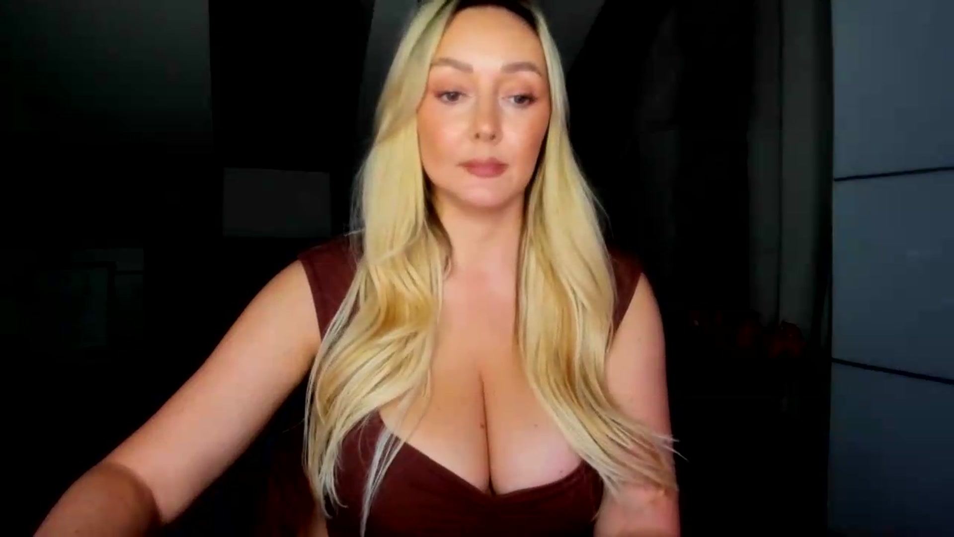 Gallery image thumbnail from Mi_Ha's myfreecams stream on, 09/07/2026, 15:17 image 12 of 20