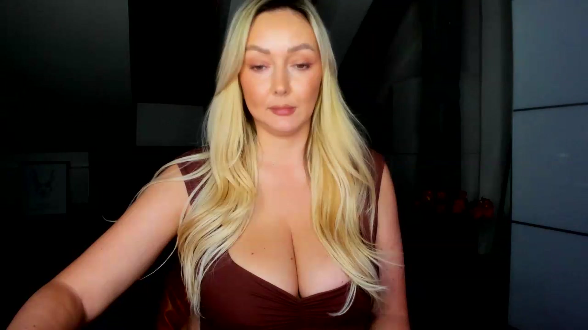 Gallery image thumbnail from Mi_Ha's myfreecams stream on, 09/07/2026, 15:17 image 14 of 20