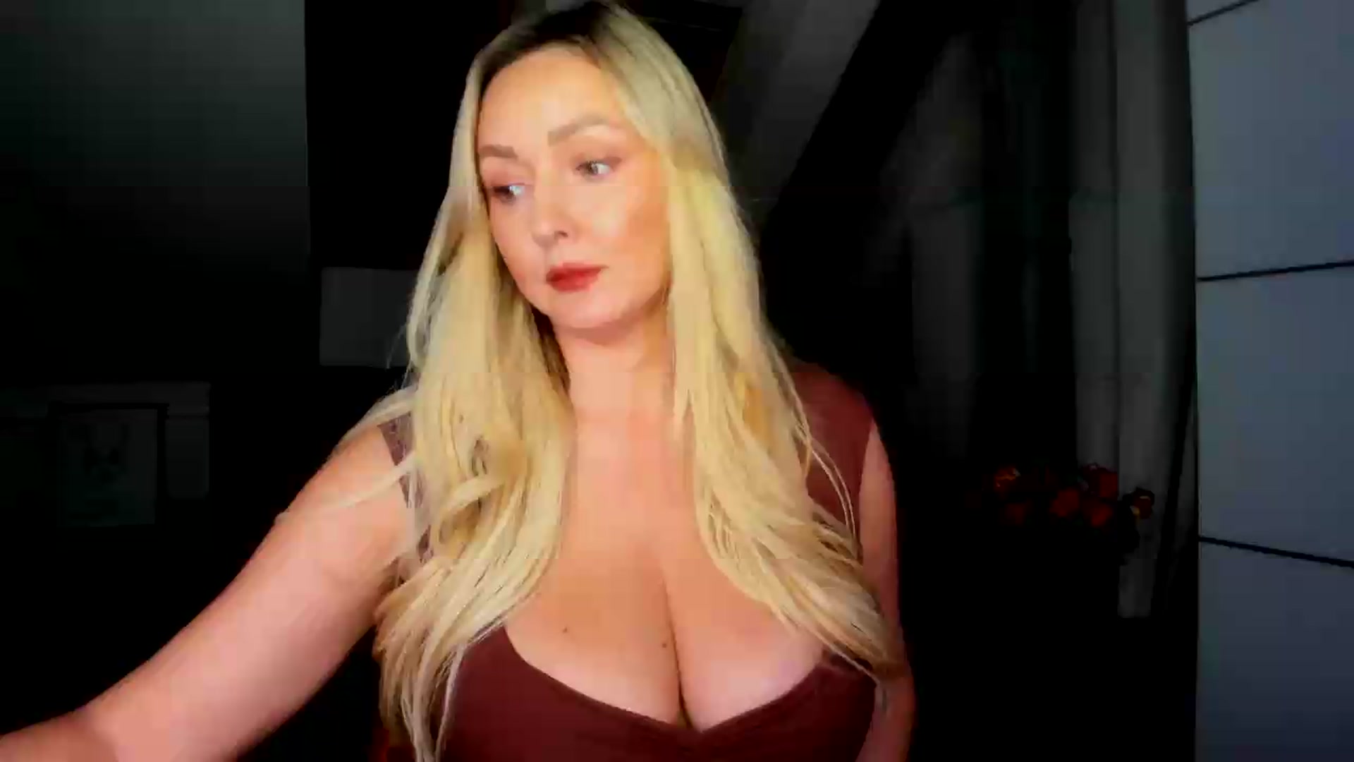 Gallery image thumbnail from Mi_Ha's myfreecams stream on, 09/07/2026, 20:02 image 1 of 20