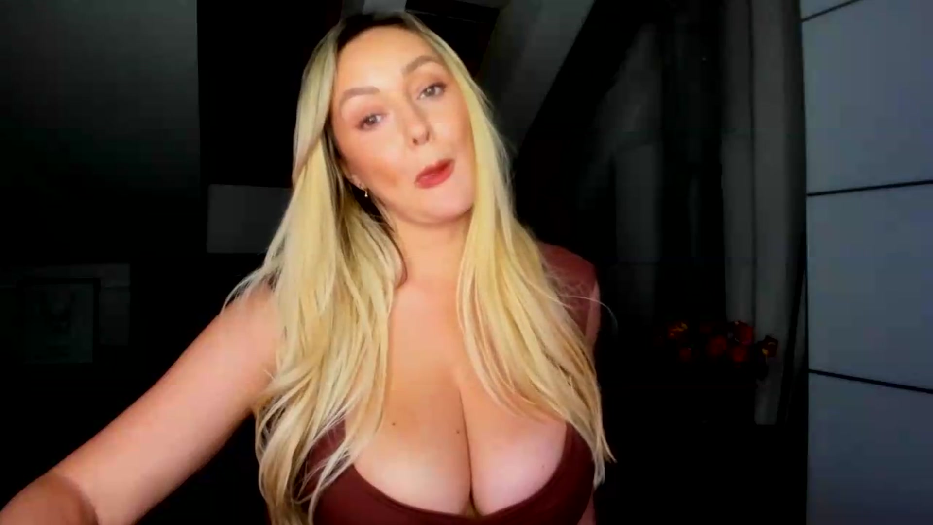 Gallery image thumbnail from Mi_Ha's myfreecams stream on, 09/07/2026, 21:26 image 12 of 20