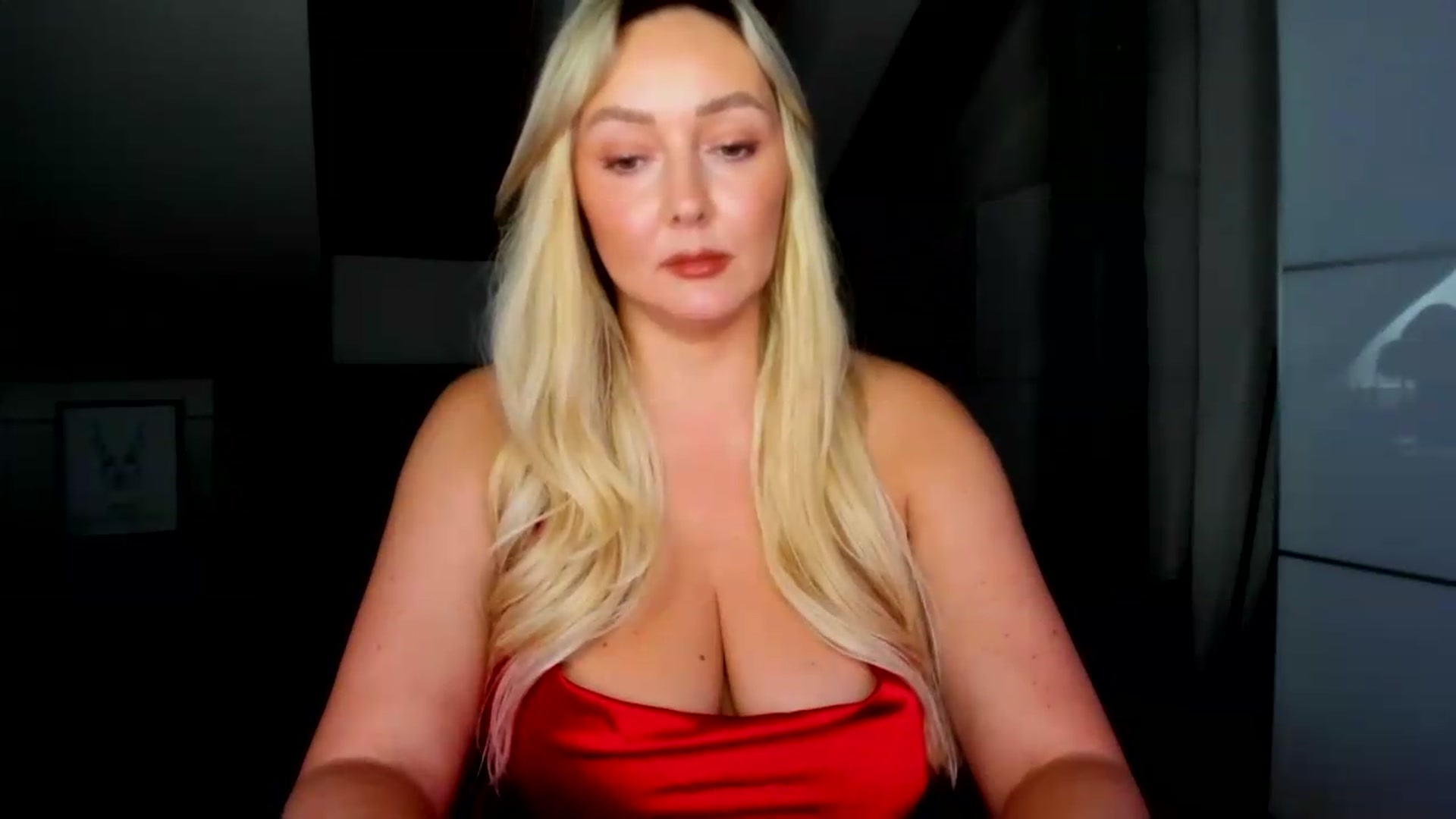 Gallery image thumbnail from Mi_Ha's myfreecams stream on, 09/10/2026, 14:46 image 13 of 20