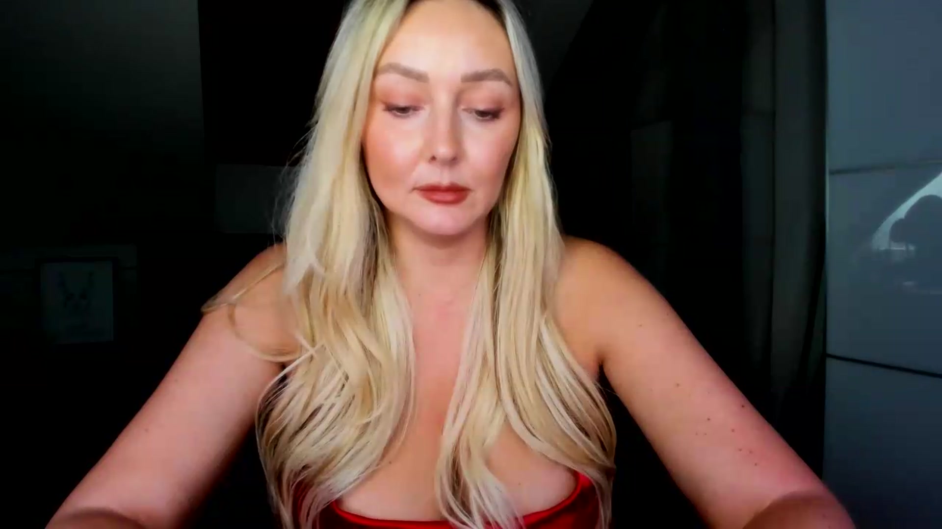 Gallery image thumbnail from Mi_Ha's myfreecams stream on, 09/10/2026, 14:46 image 3 of 20