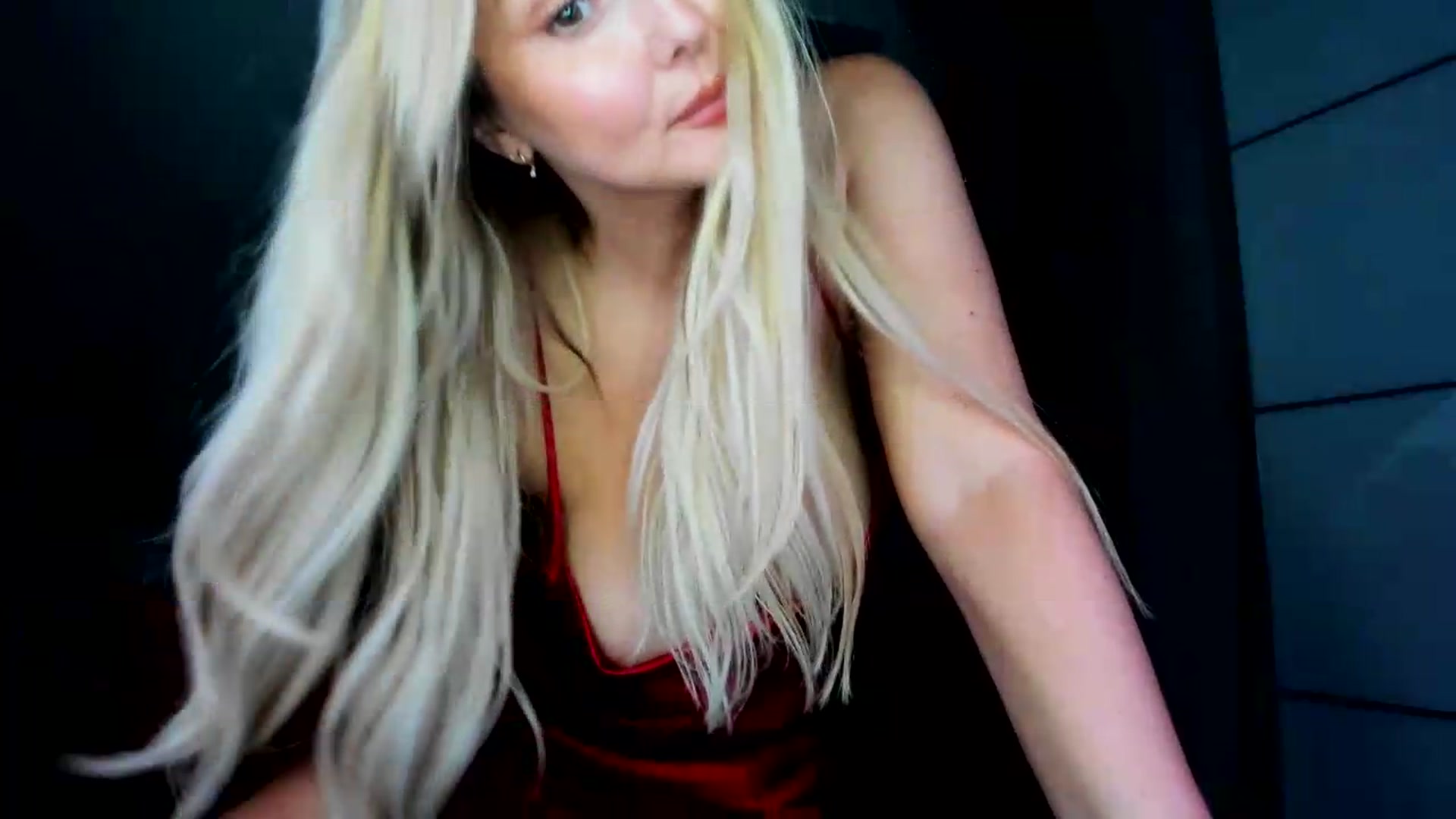 Gallery image thumbnail from Mi_Ha's myfreecams stream on, 09/10/2026, 16:51 image 16 of 20