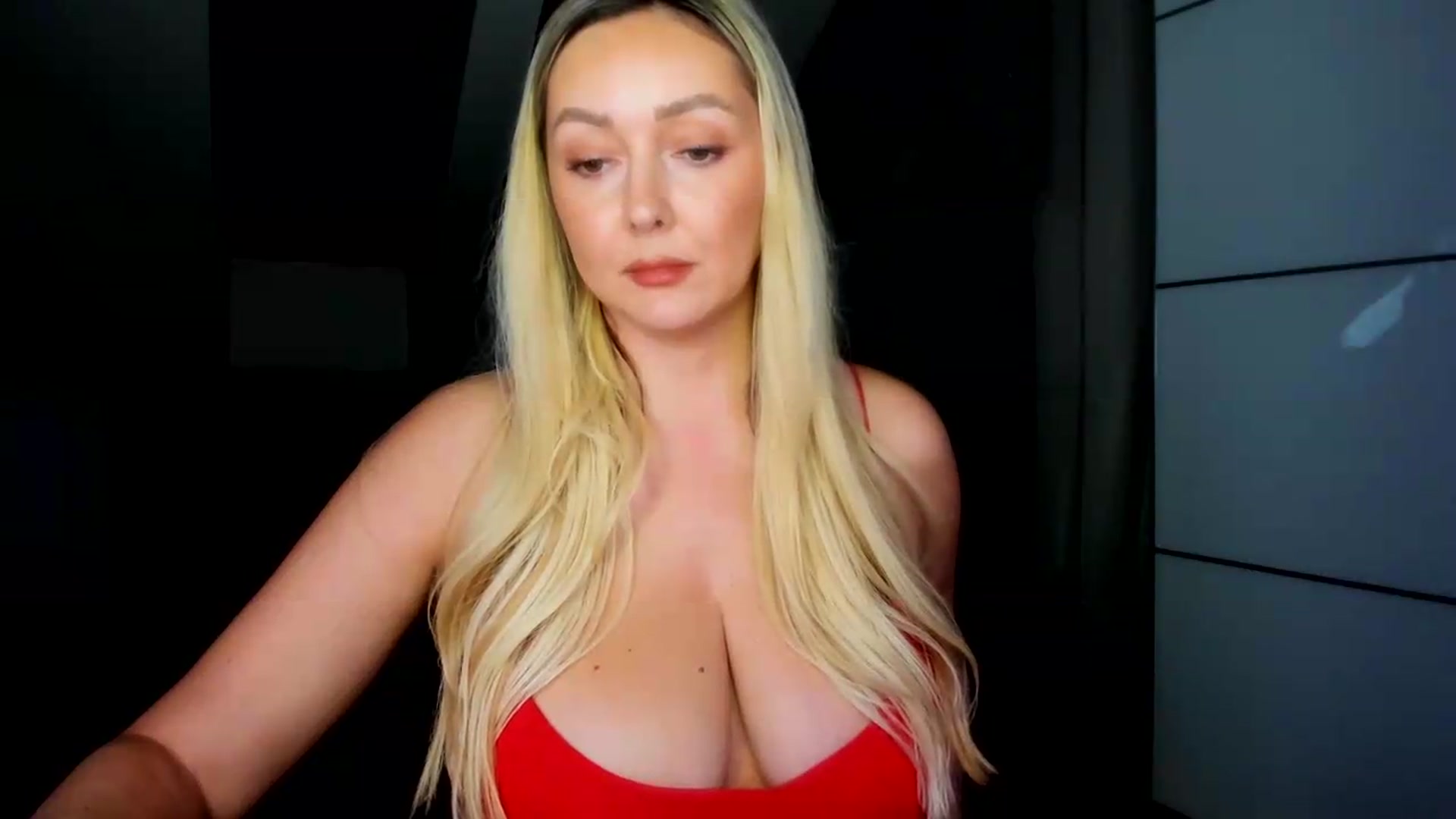 Gallery image thumbnail from Mi_Ha's myfreecams stream on, 09/14/2026, 16:02 image 11 of 20