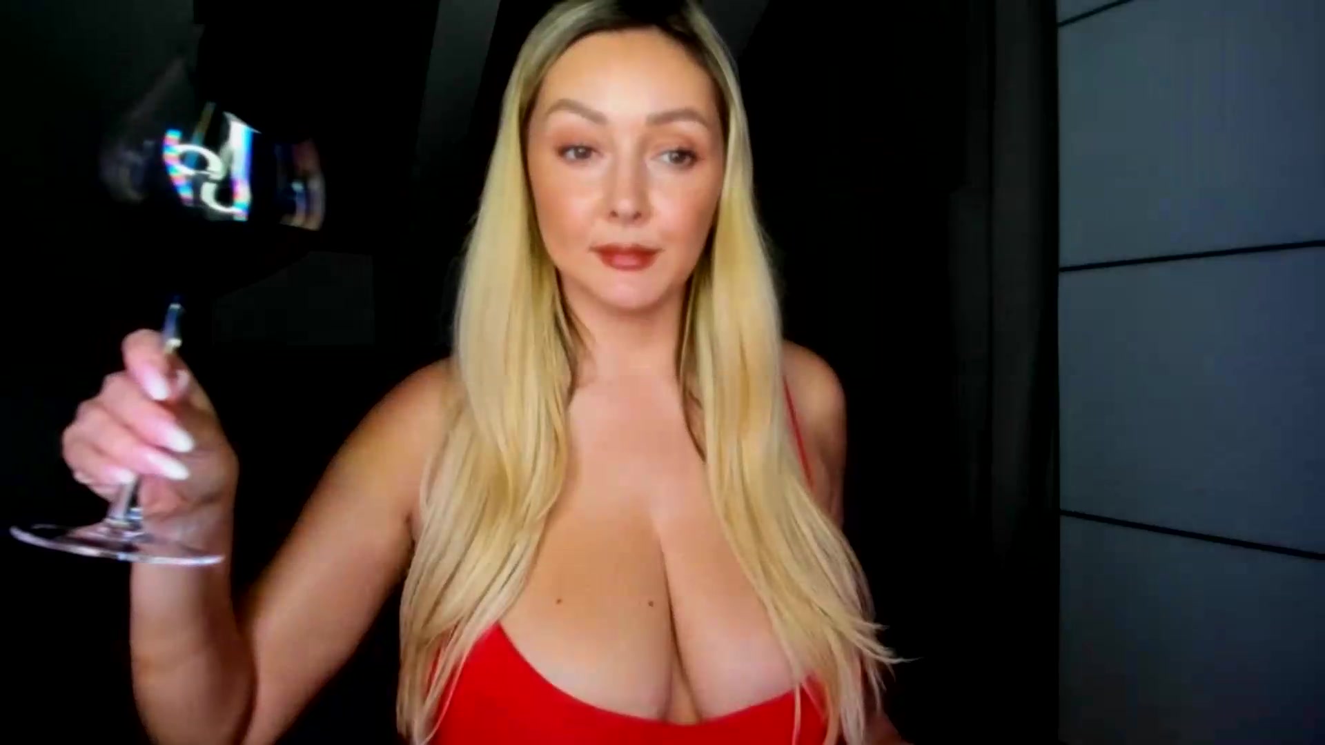 Gallery image thumbnail from Mi_Ha's myfreecams stream on, 09/14/2026, 21:32 image 5 of 20
