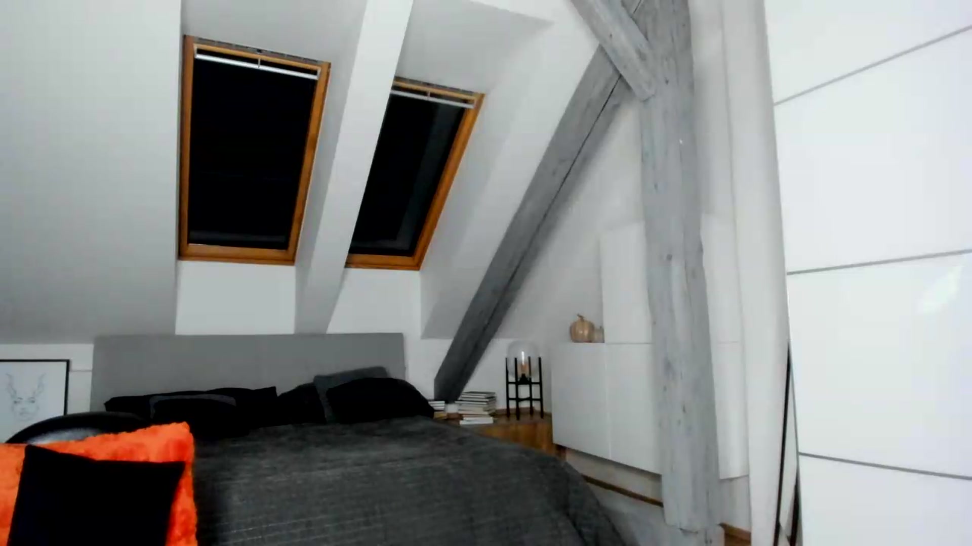 Gallery image thumbnail from Mi_Ha's myfreecams stream on, 09/15/2026, 16:42 image 3 of 20