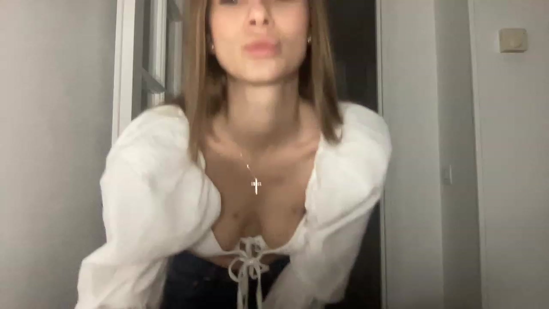 Gallery image thumbnail from Mia118's myfreecams stream on, 12/30/2022, 22:54 image 7 of 20