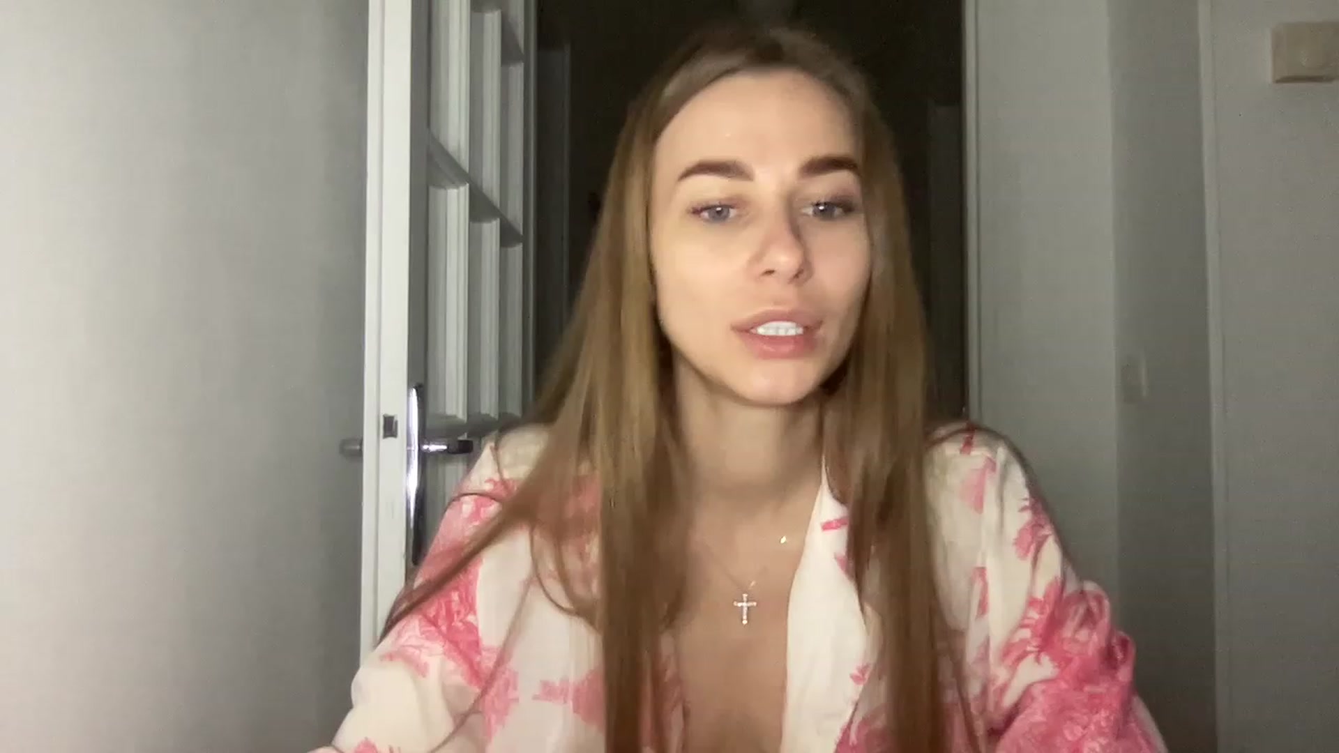 Gallery image thumbnail from Mia118's myfreecams stream on, 01/07/2023, 16:41 image 6 of 20