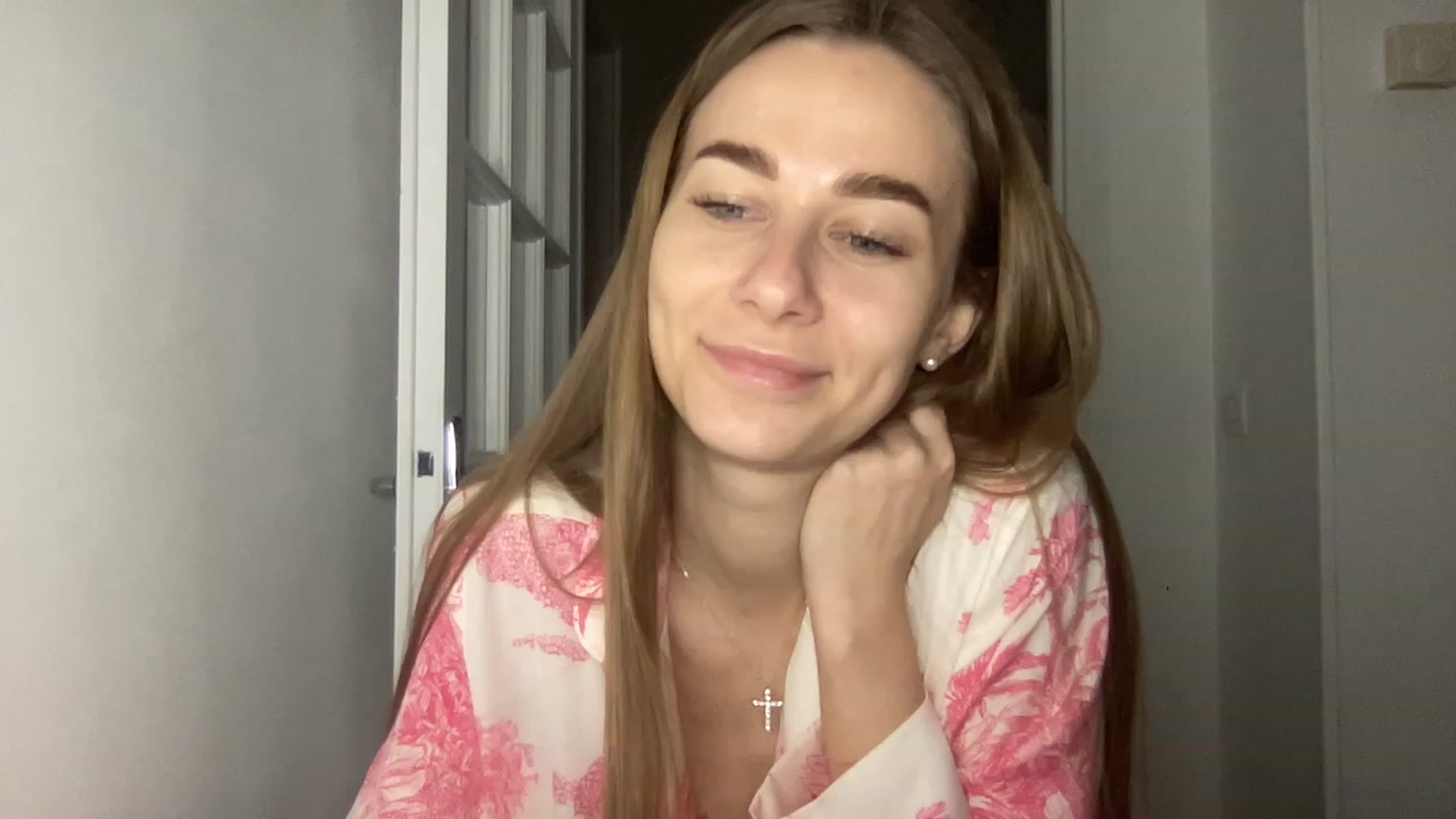 Gallery image thumbnail from Mia118's myfreecams stream on, 01/07/2023, 16:41 image 18 of 20