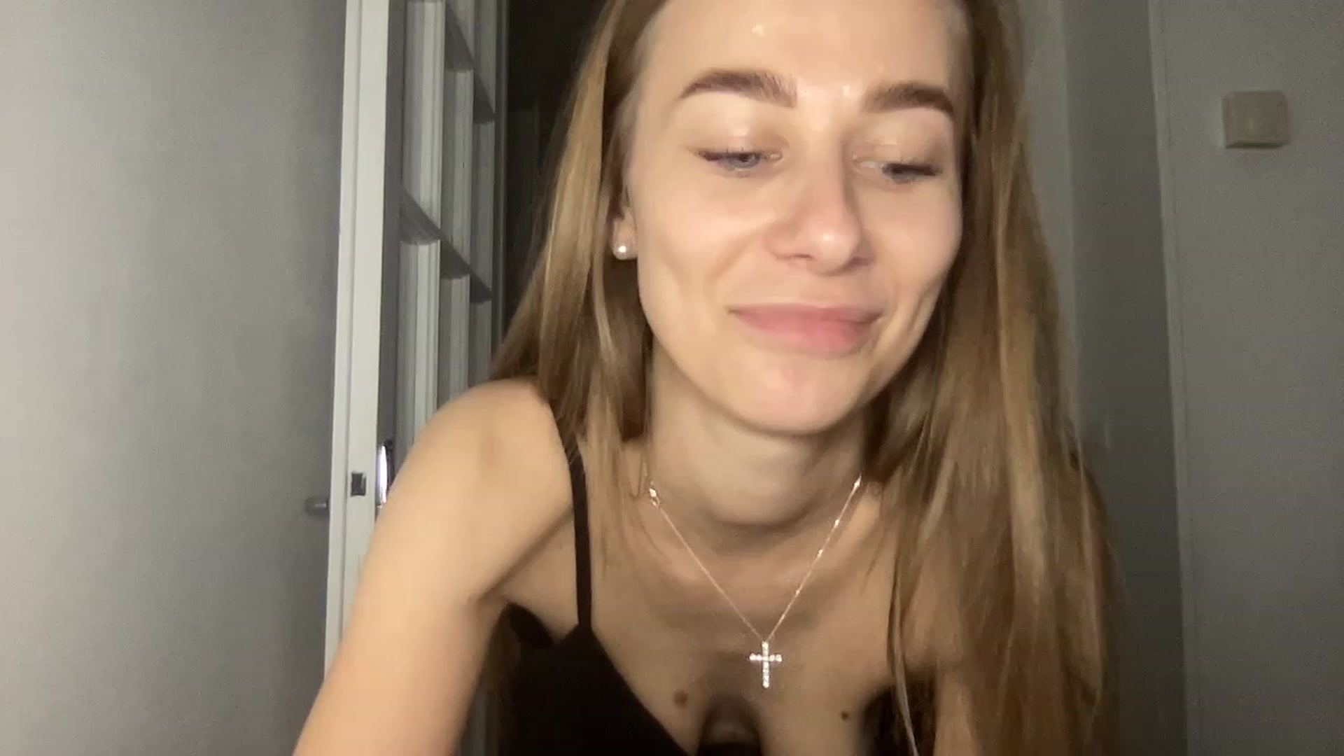 Gallery image thumbnail from Mia118's myfreecams stream on, 01/08/2023, 17:02 image 12 of 20