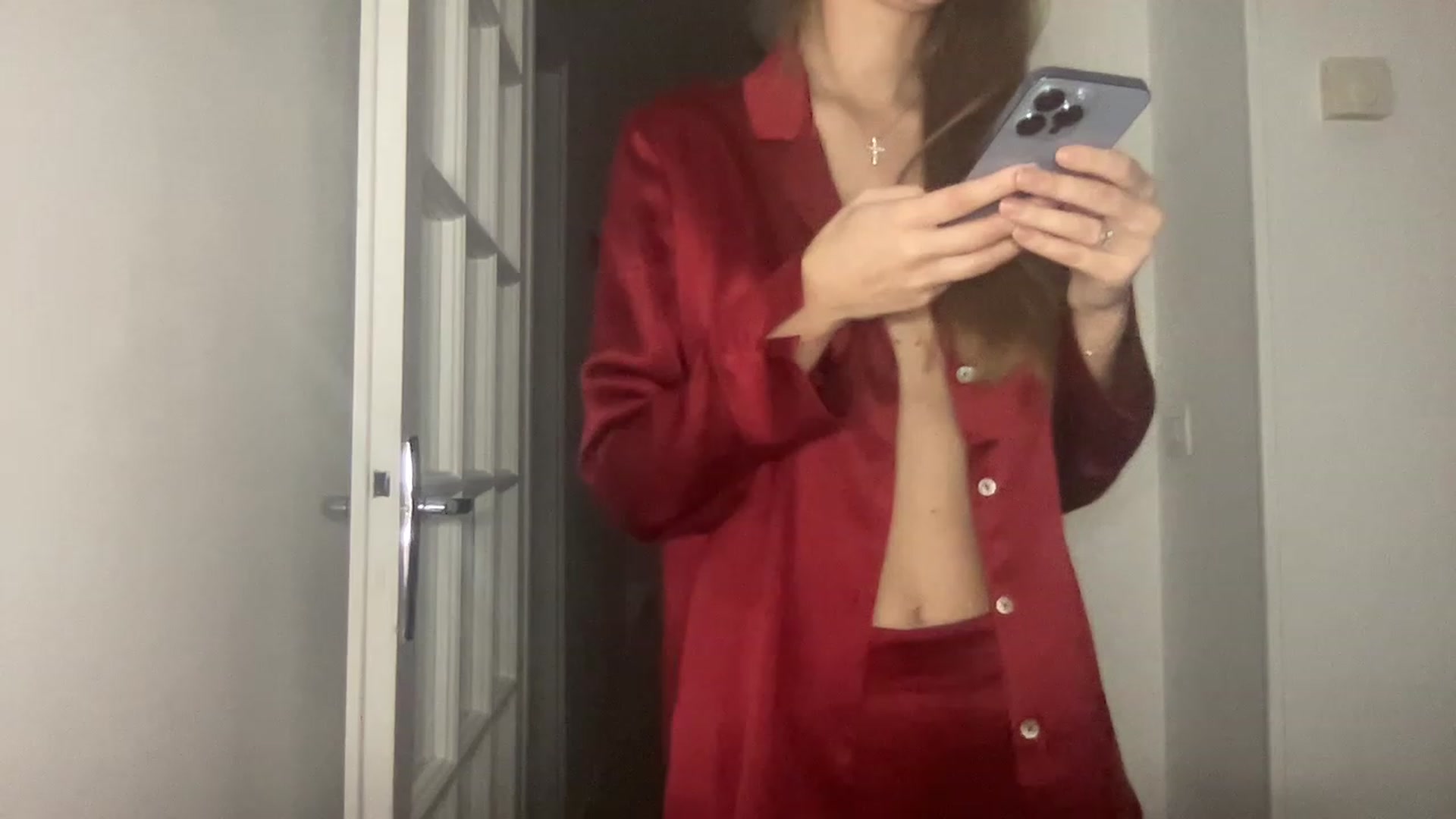 Gallery image thumbnail from Mia118's myfreecams stream on, 01/10/2023, 17:42 image 14 of 20