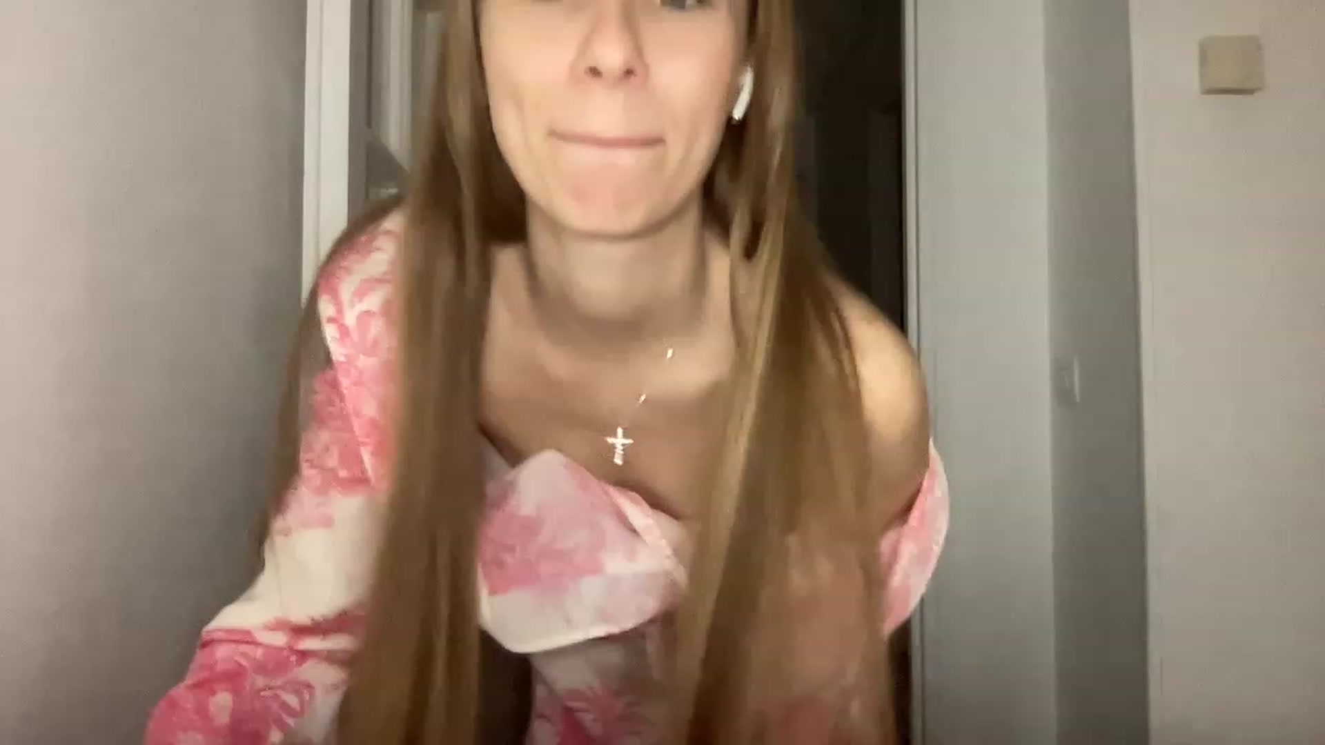 Gallery image thumbnail from Mia118's myfreecams stream on, 01/22/2023, 21:06 image 3 of 20