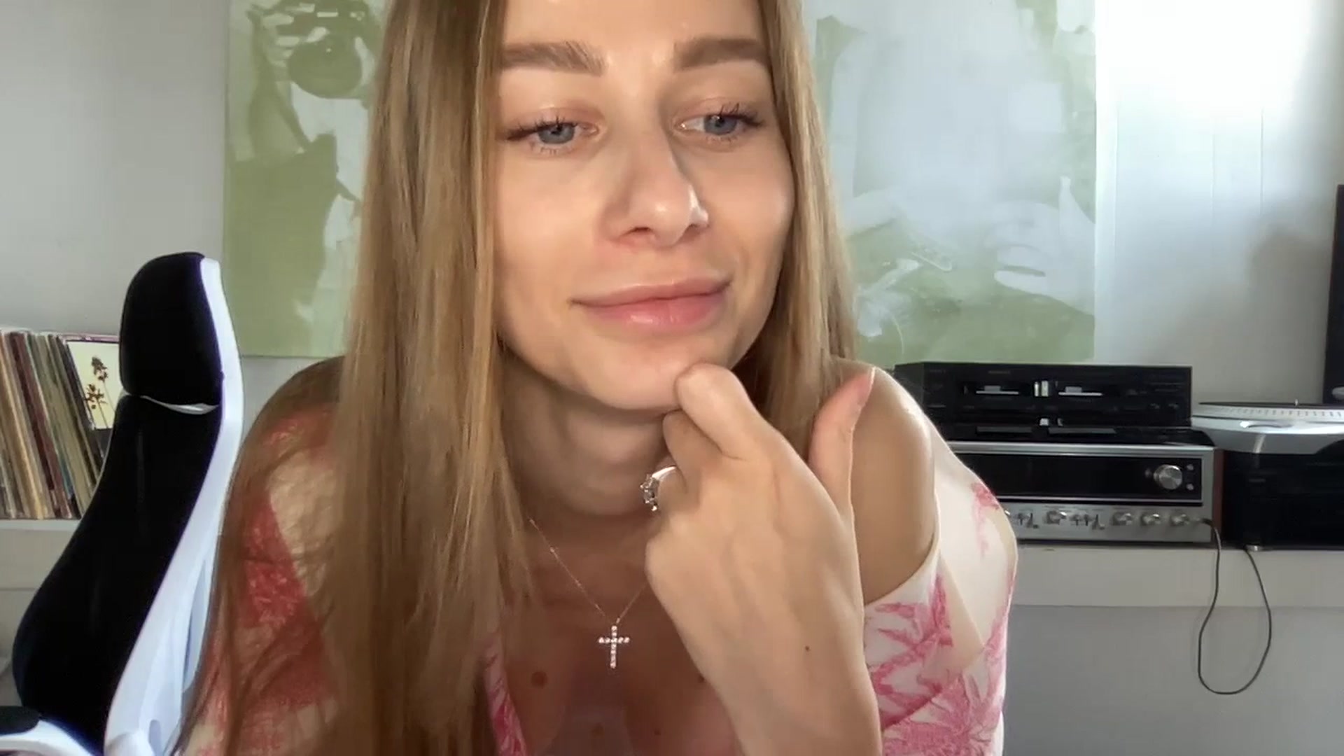 Gallery image thumbnail from Mia118's myfreecams stream on, 07/01/2023, 18:07 image 12 of 20