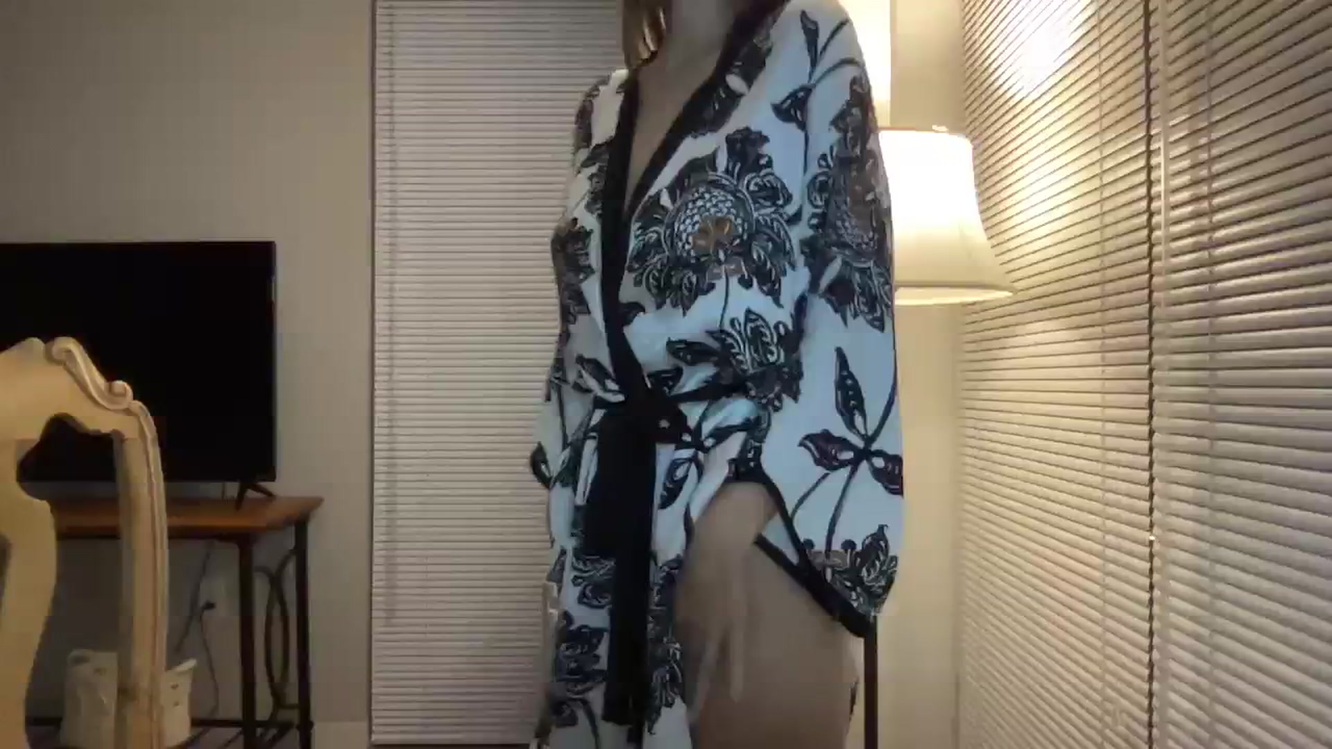 Gallery image thumbnail from Mia118's myfreecams stream on, 08/09/2023, 24:42 image 16 of 20