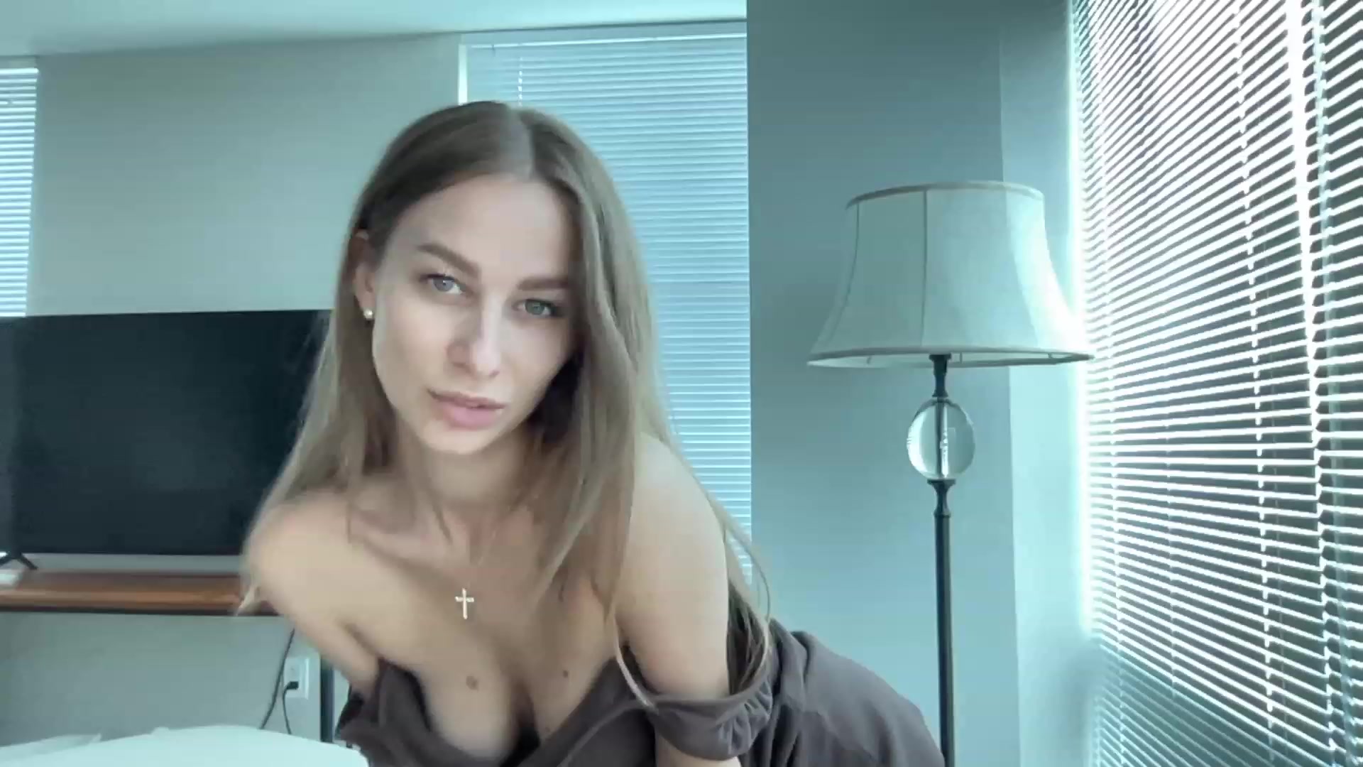 Gallery image thumbnail from Mia118's myfreecams stream on, 08/15/2023, 22:30 image 7 of 20